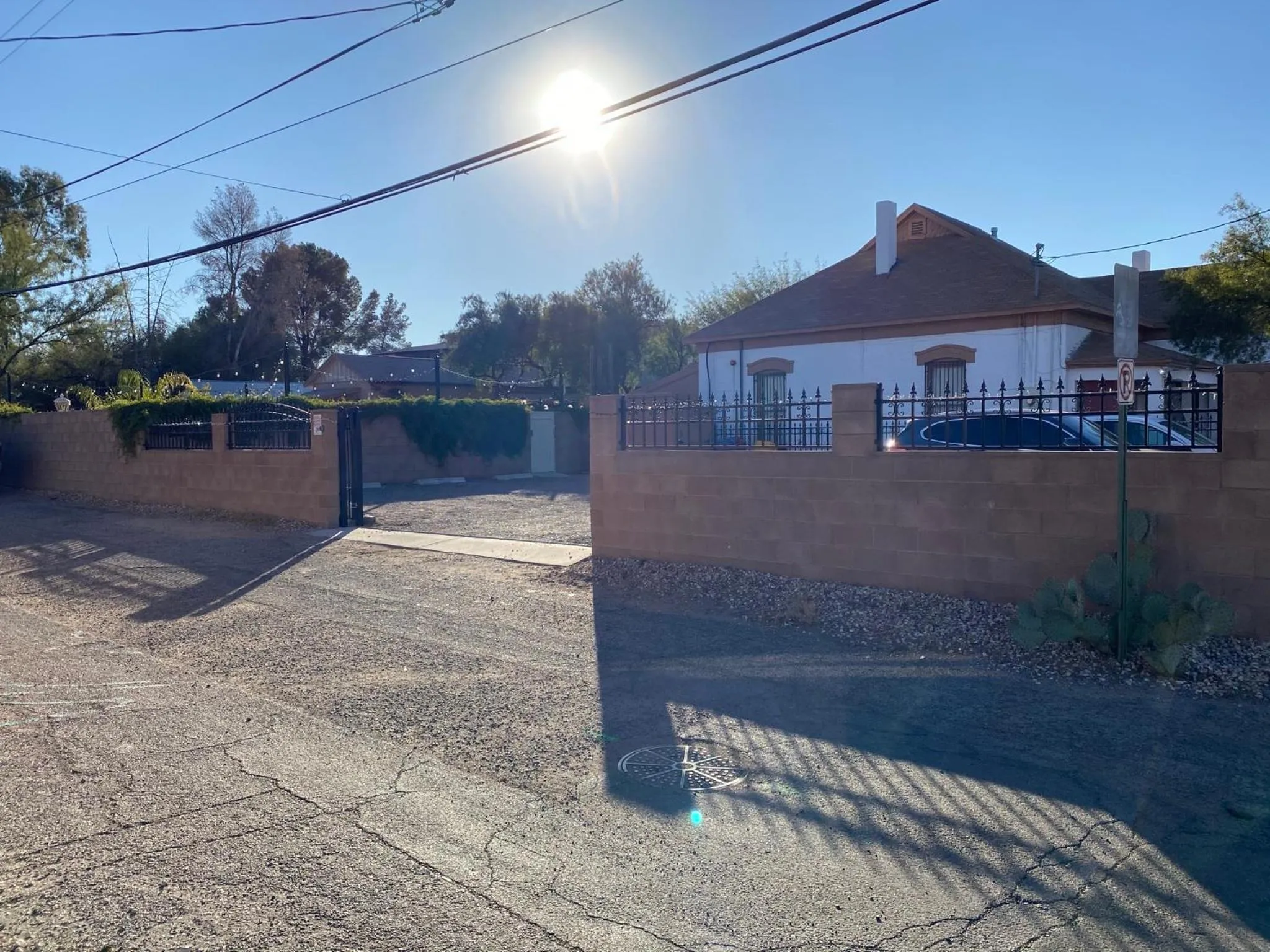 Parking in El Amador Inn Downtown Tucson