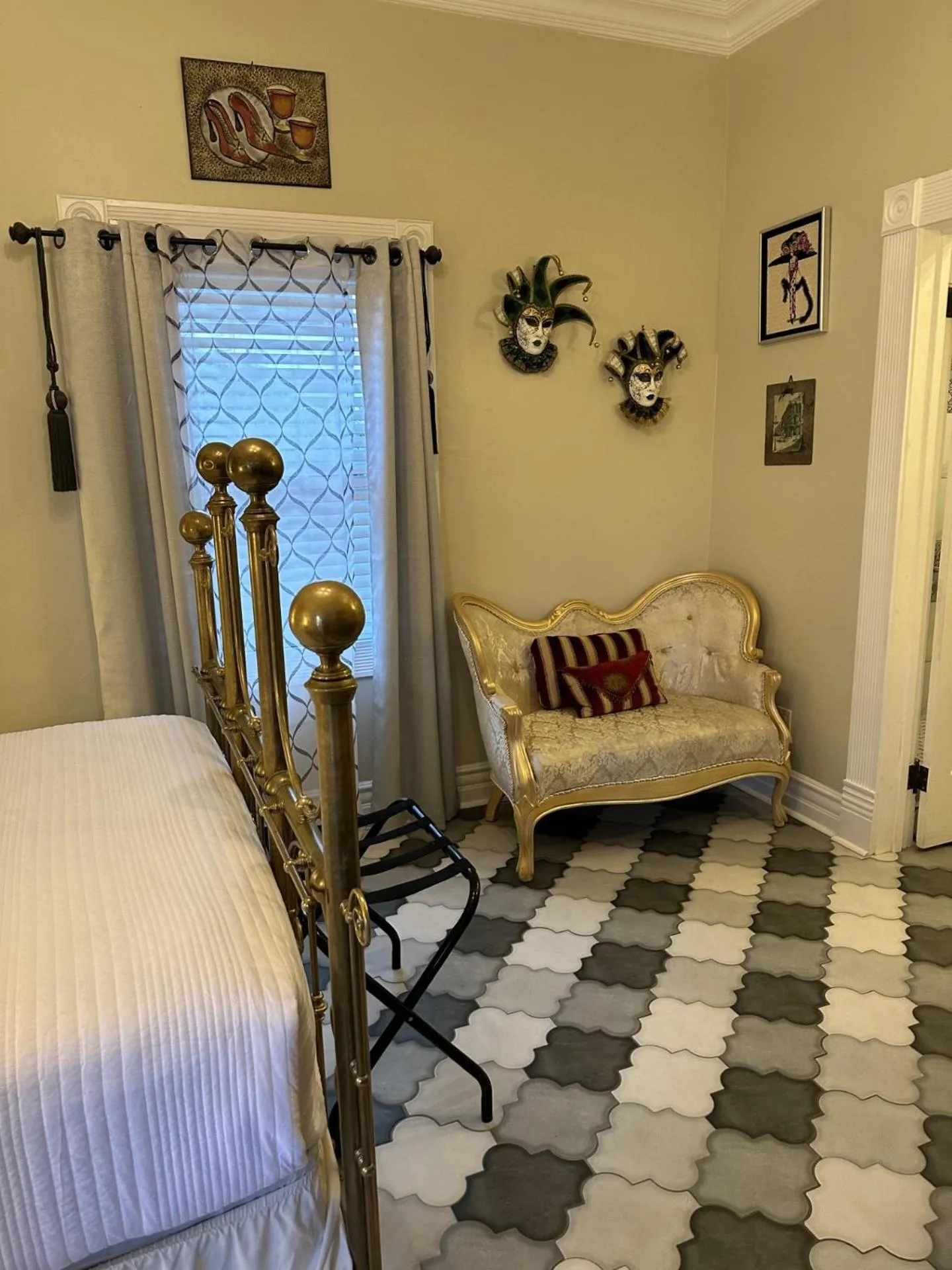 Bedroom, Bed in El Amador Inn Downtown Tucson