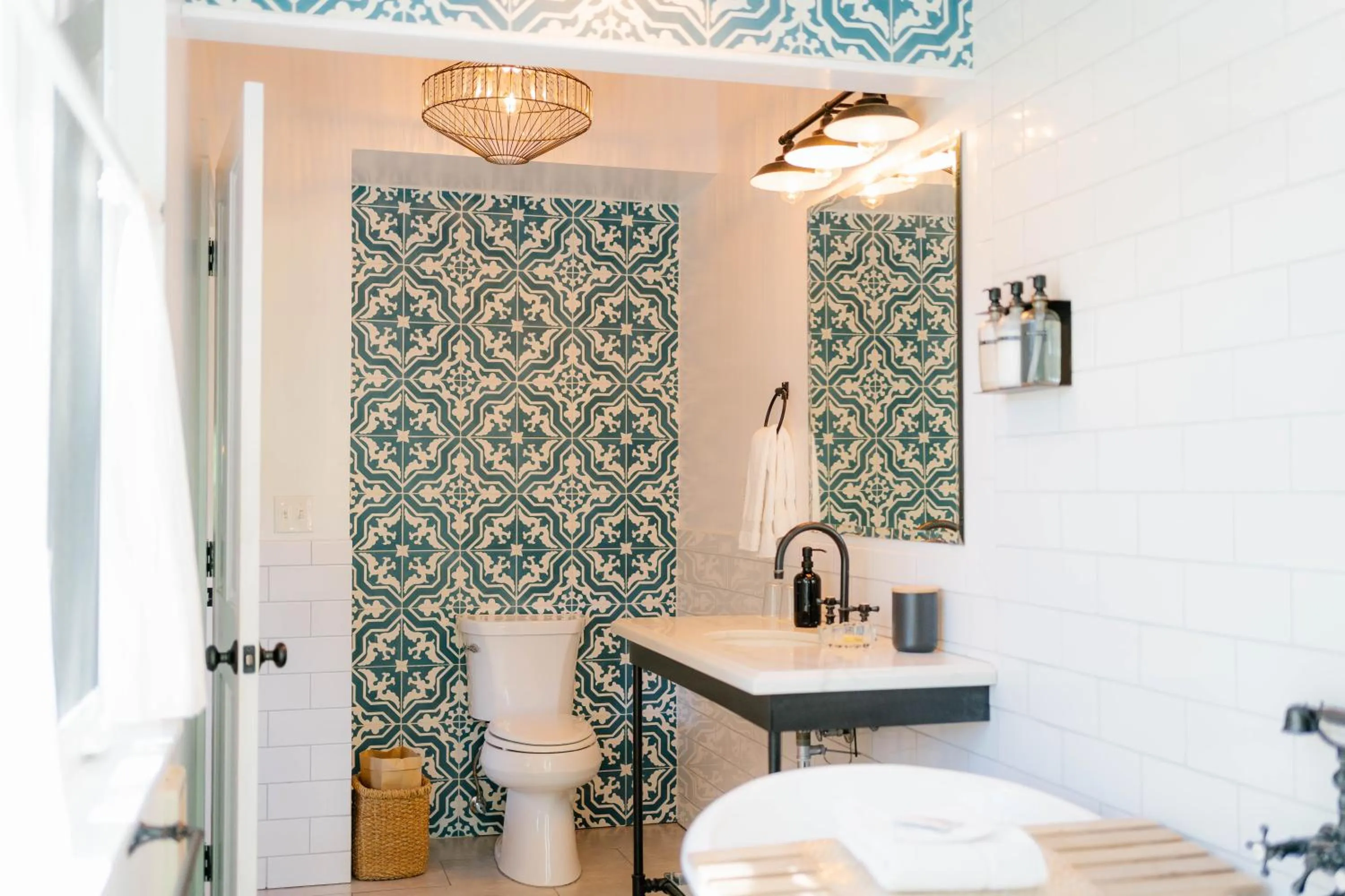 Bathroom, Bed in Beltane Ranch