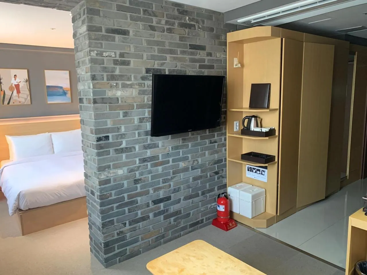 Bed in Vella Suite Hotel