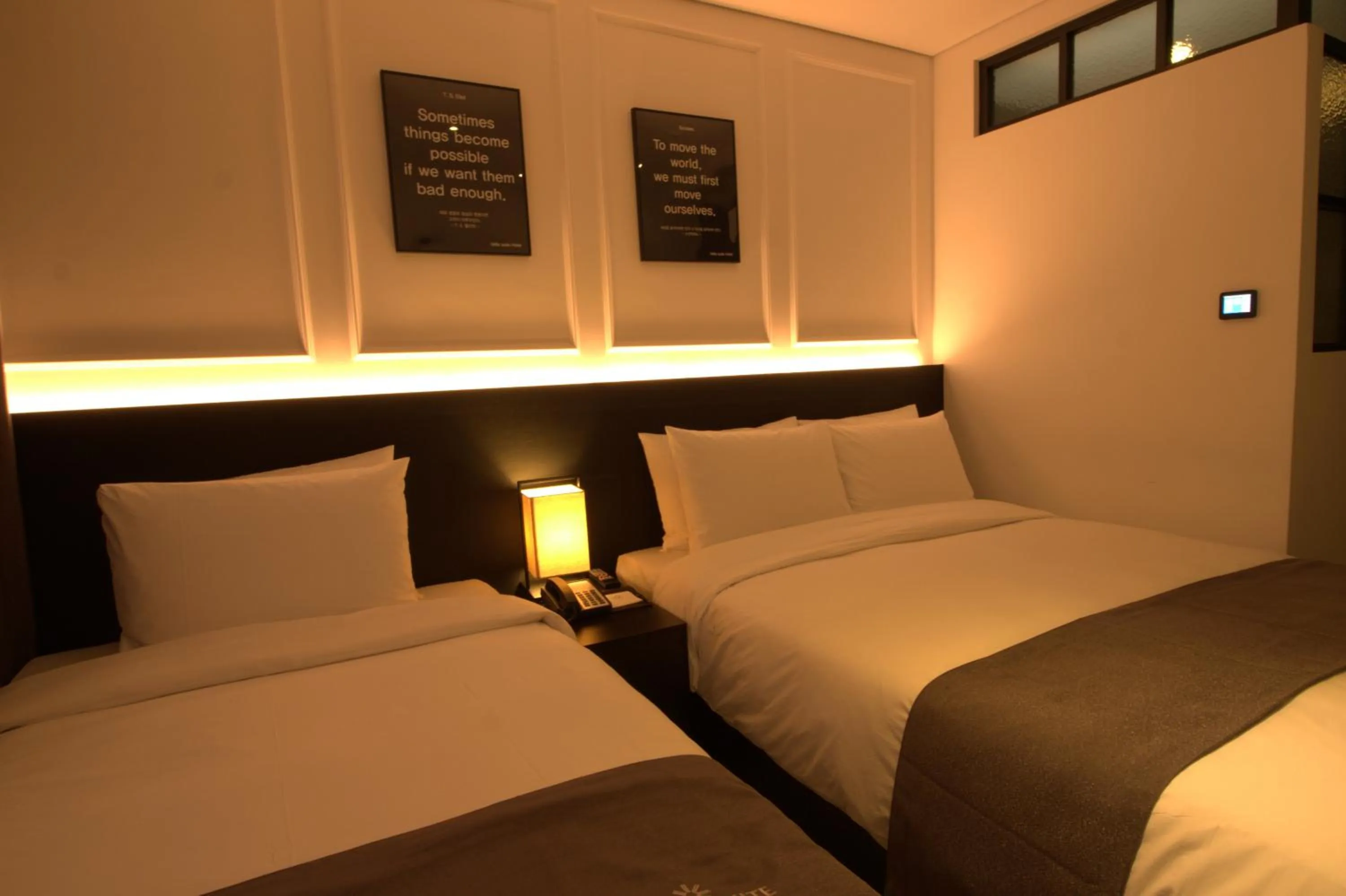 Bedroom, Bed in Vella Suite Hotel