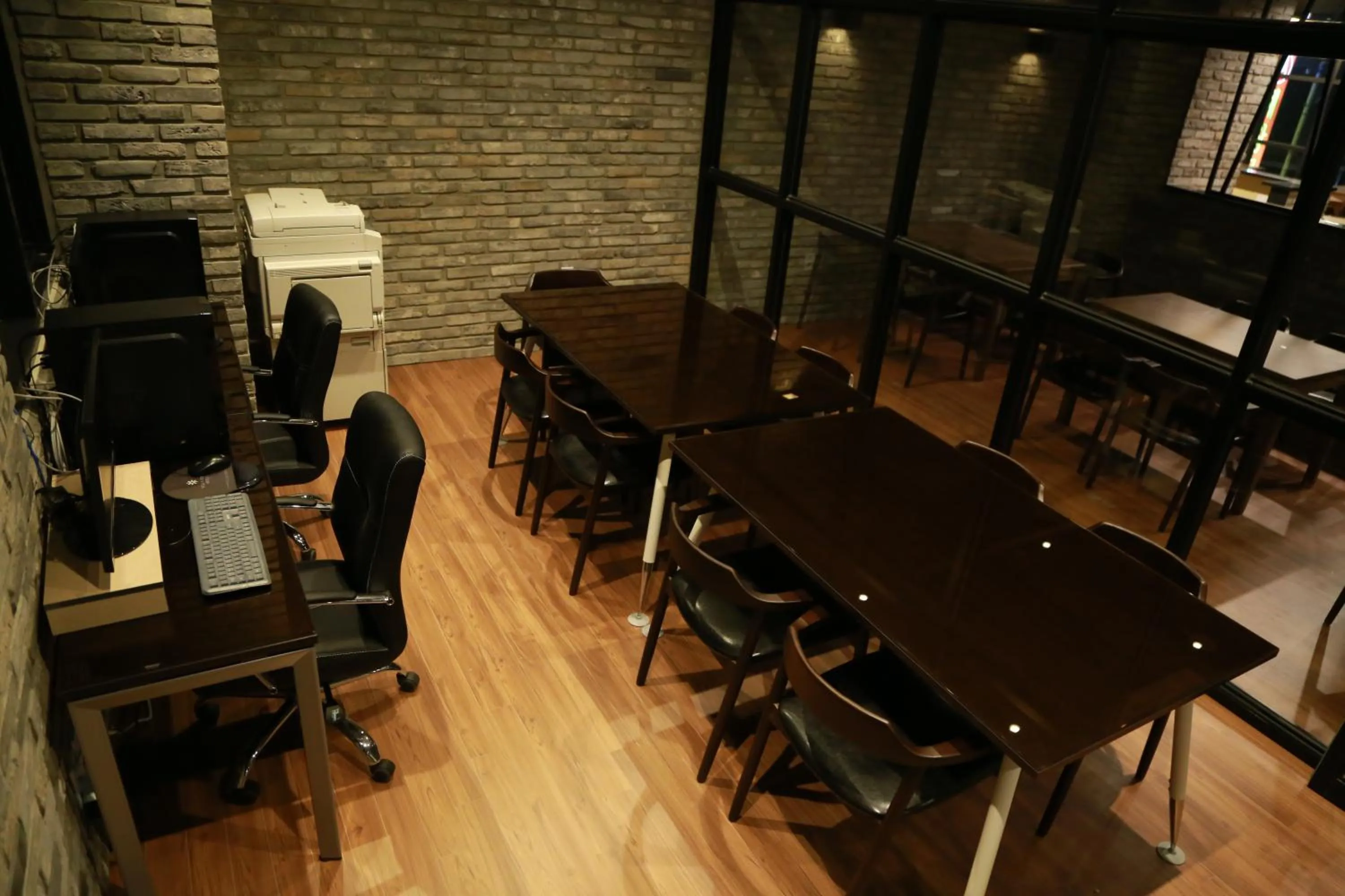 Meeting/conference room in Vella Suite Hotel