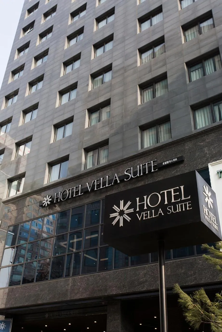 Vella Suite Hotel