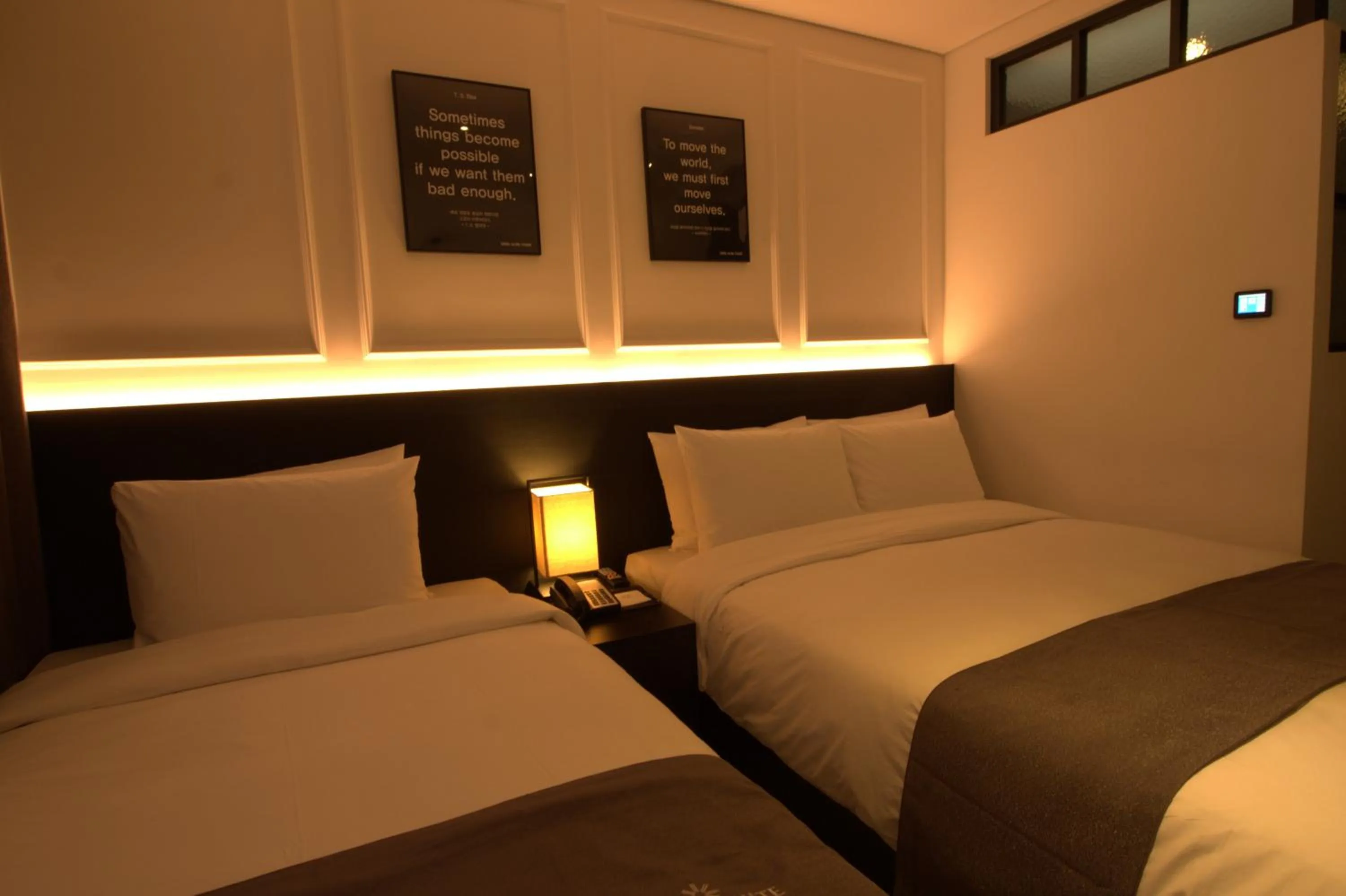 Bedroom, Bed in Vella Suite Hotel