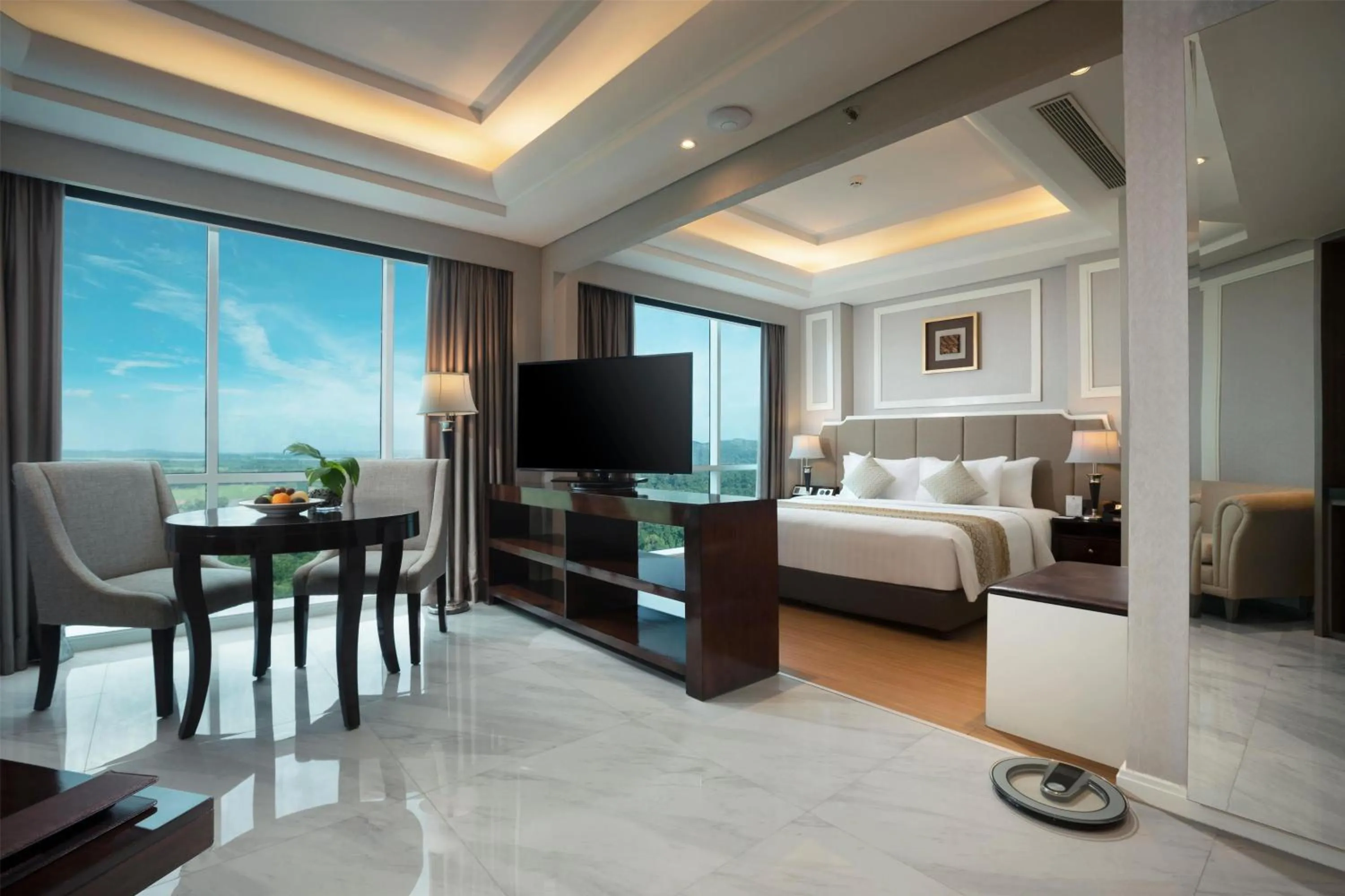 Photo of the whole room, Bed in Wyndham Panbil Batam
