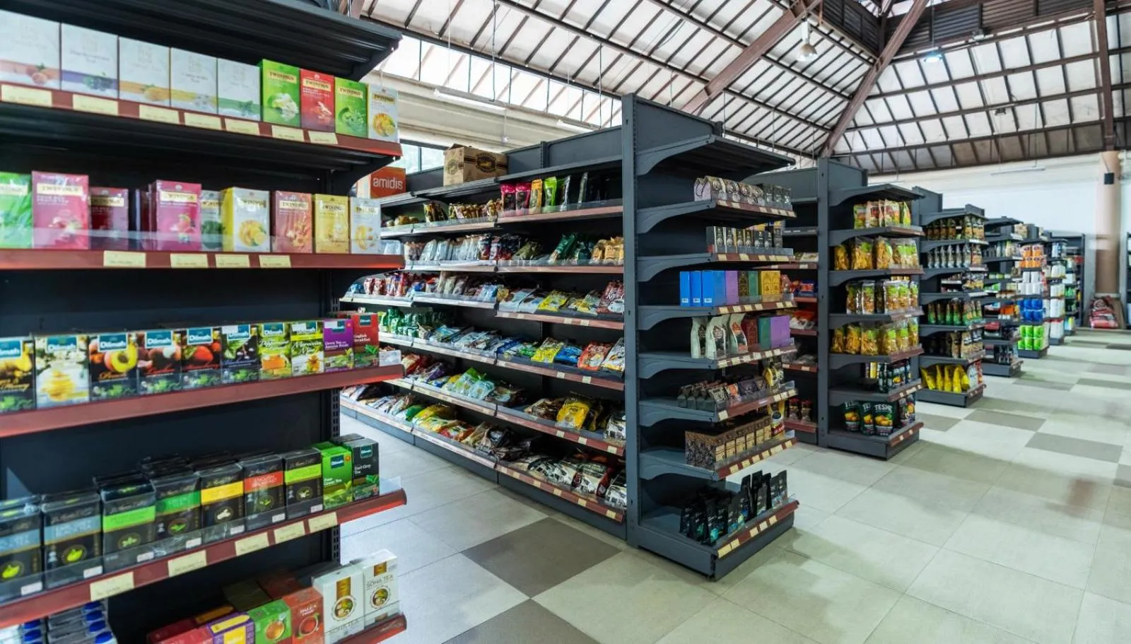 On-site shops in Wyndham Panbil Batam