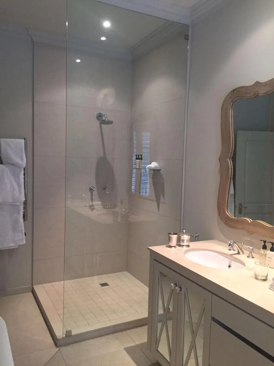 Shower in Hoeveld House