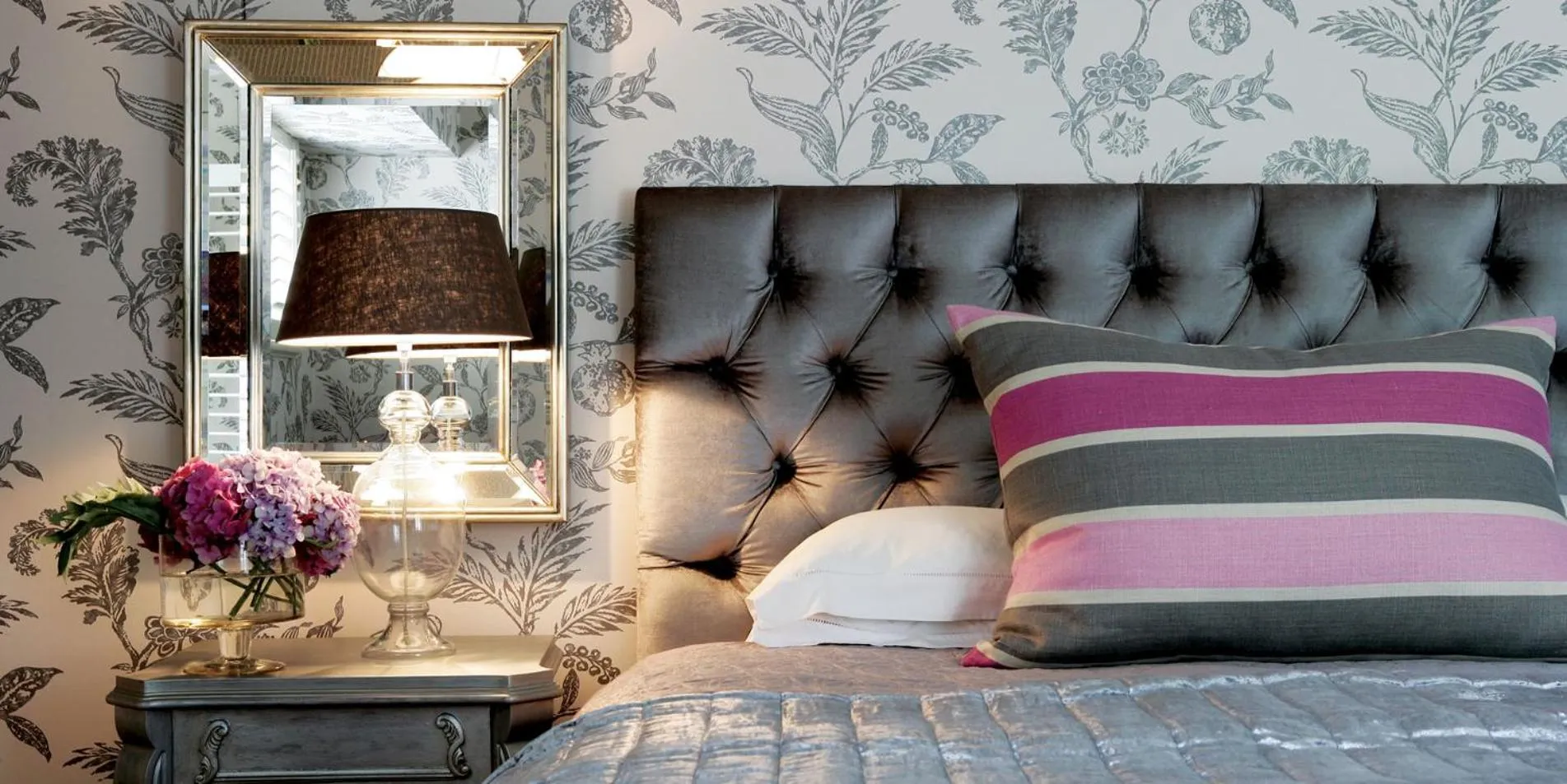 Bedroom, Bed in Hoeveld House