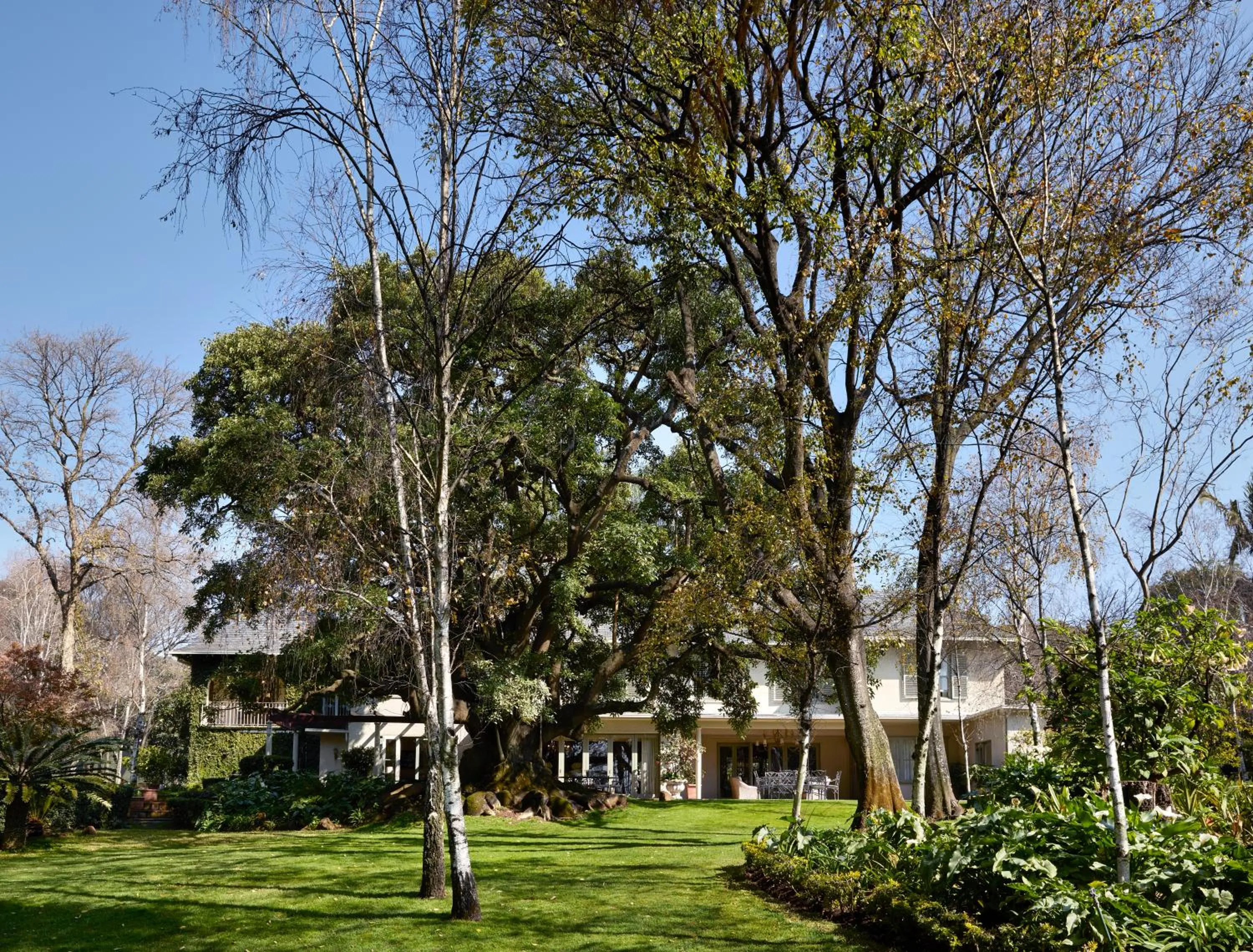 Property building in Hoeveld House