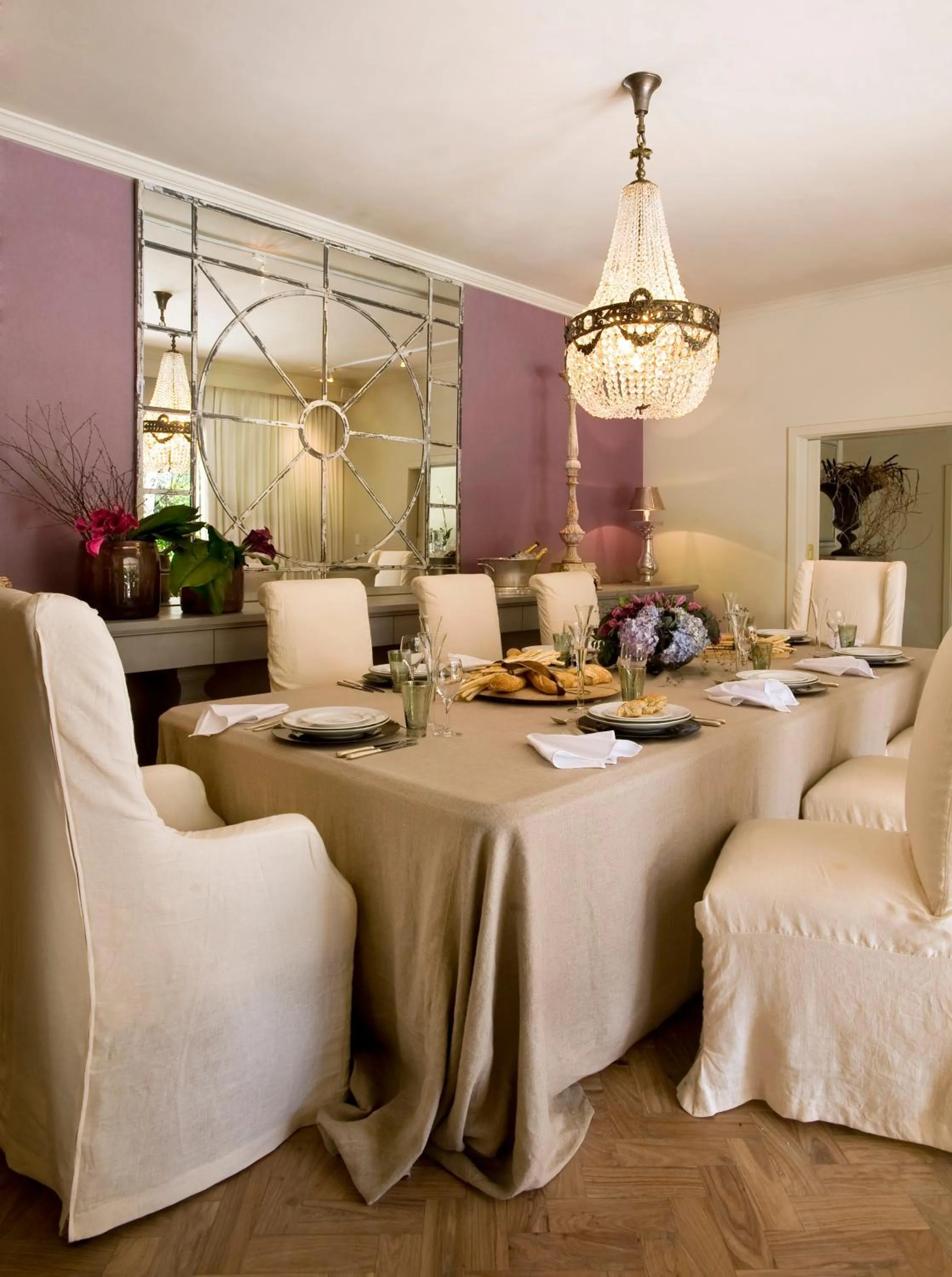 Restaurant/places to eat in Hoeveld House