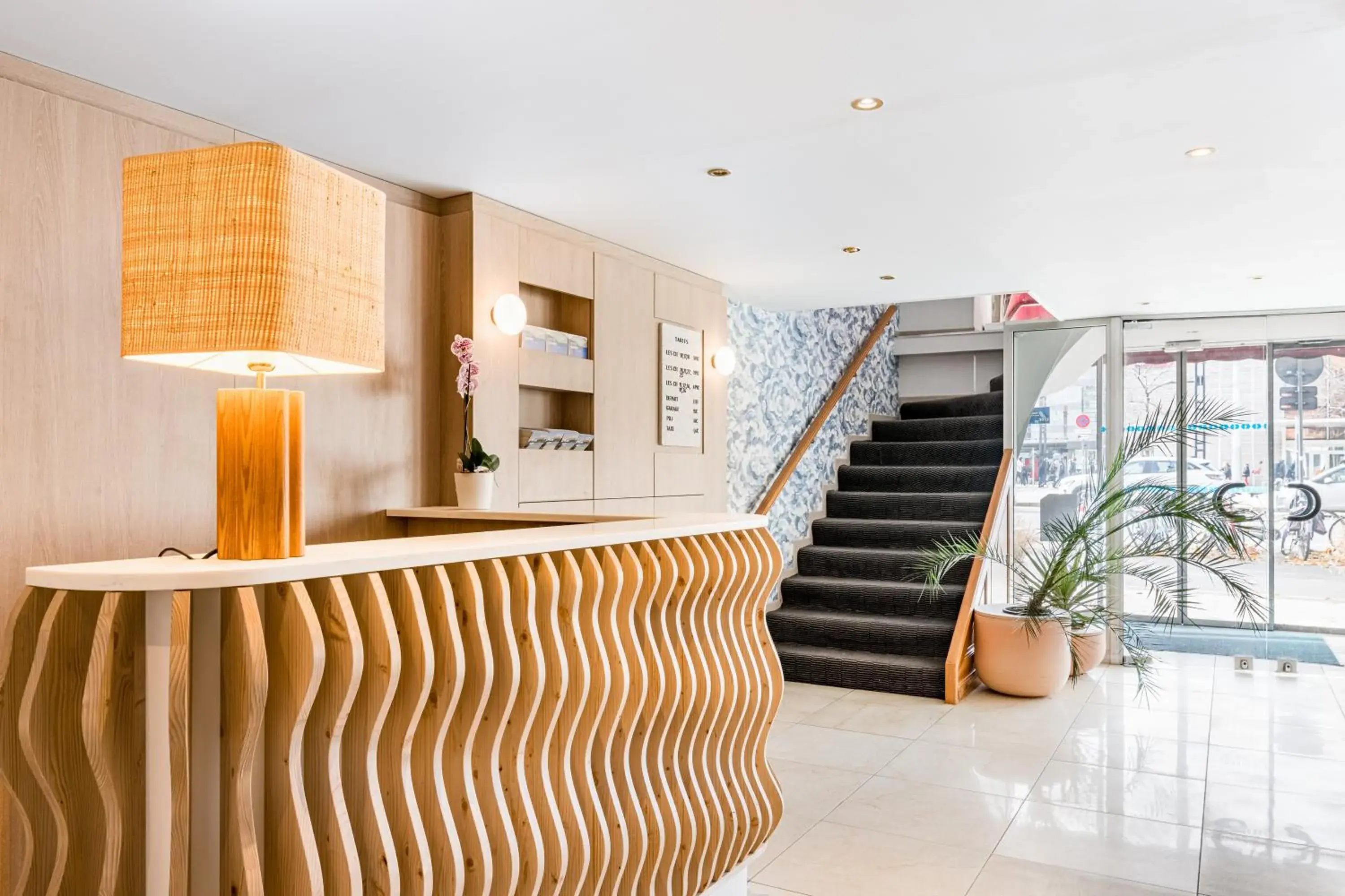 Lobby or reception in Hôtel Terminus Lobby or reception in Hôtel Terminus