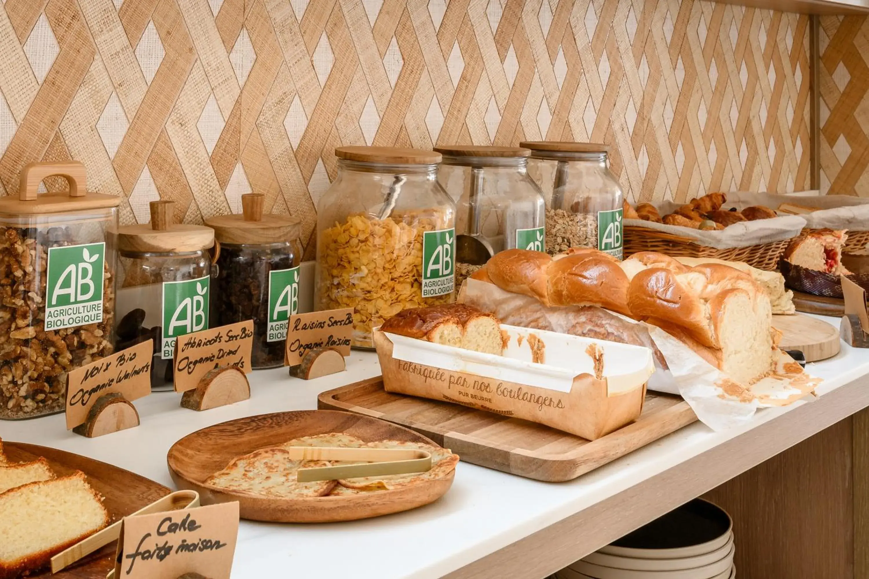 Breakfast in Hôtel Terminus Breakfast in Hôtel Terminus