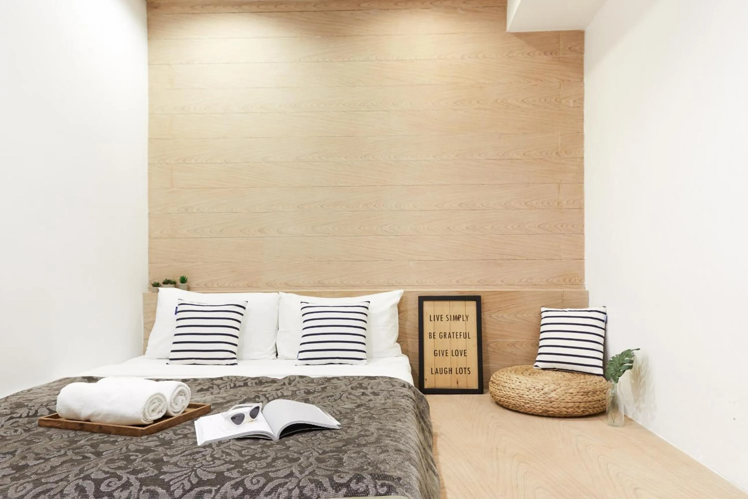 Bed in Vann Bangkok Boutique House