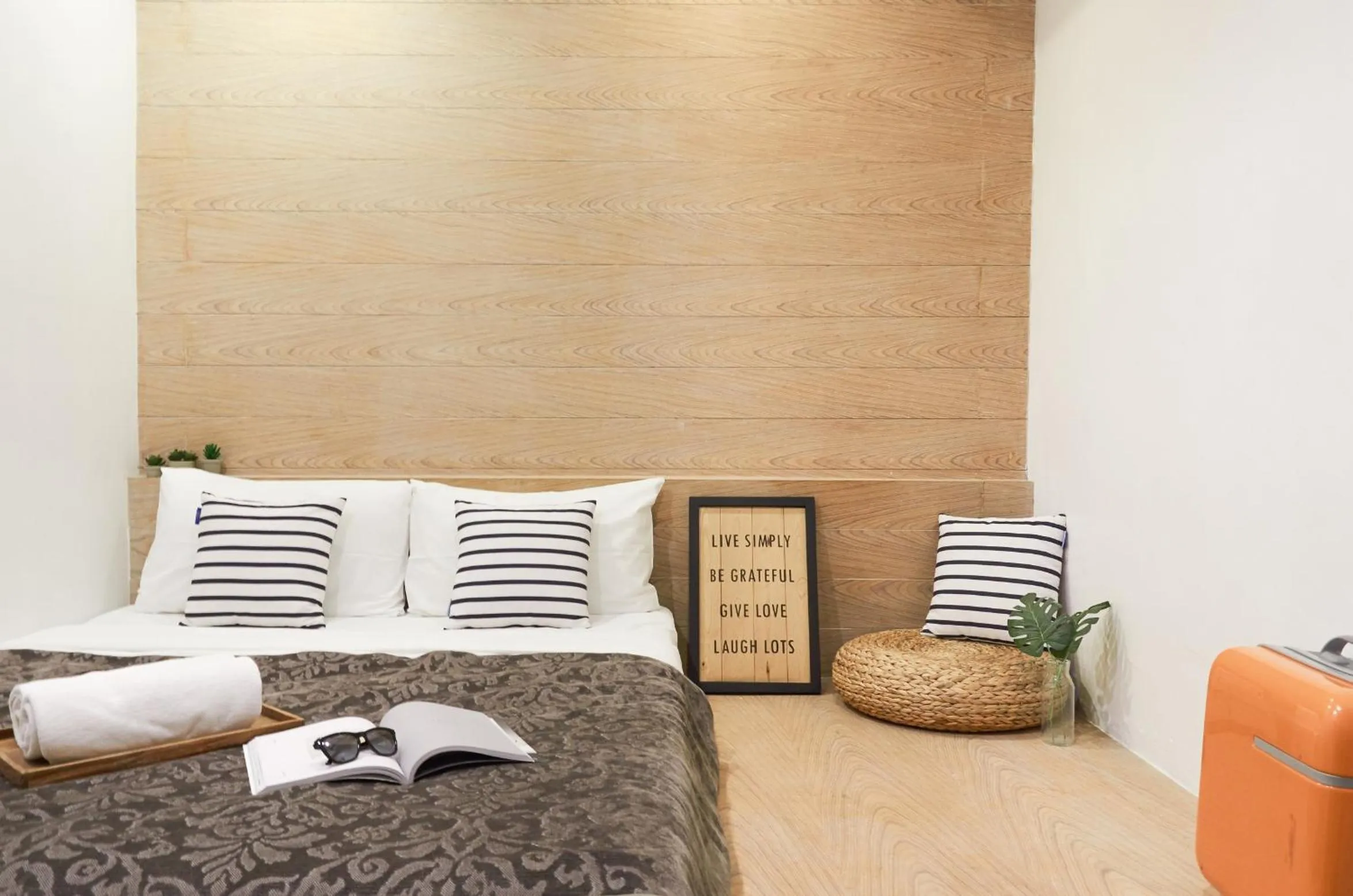 Bed in Vann Bangkok Boutique House