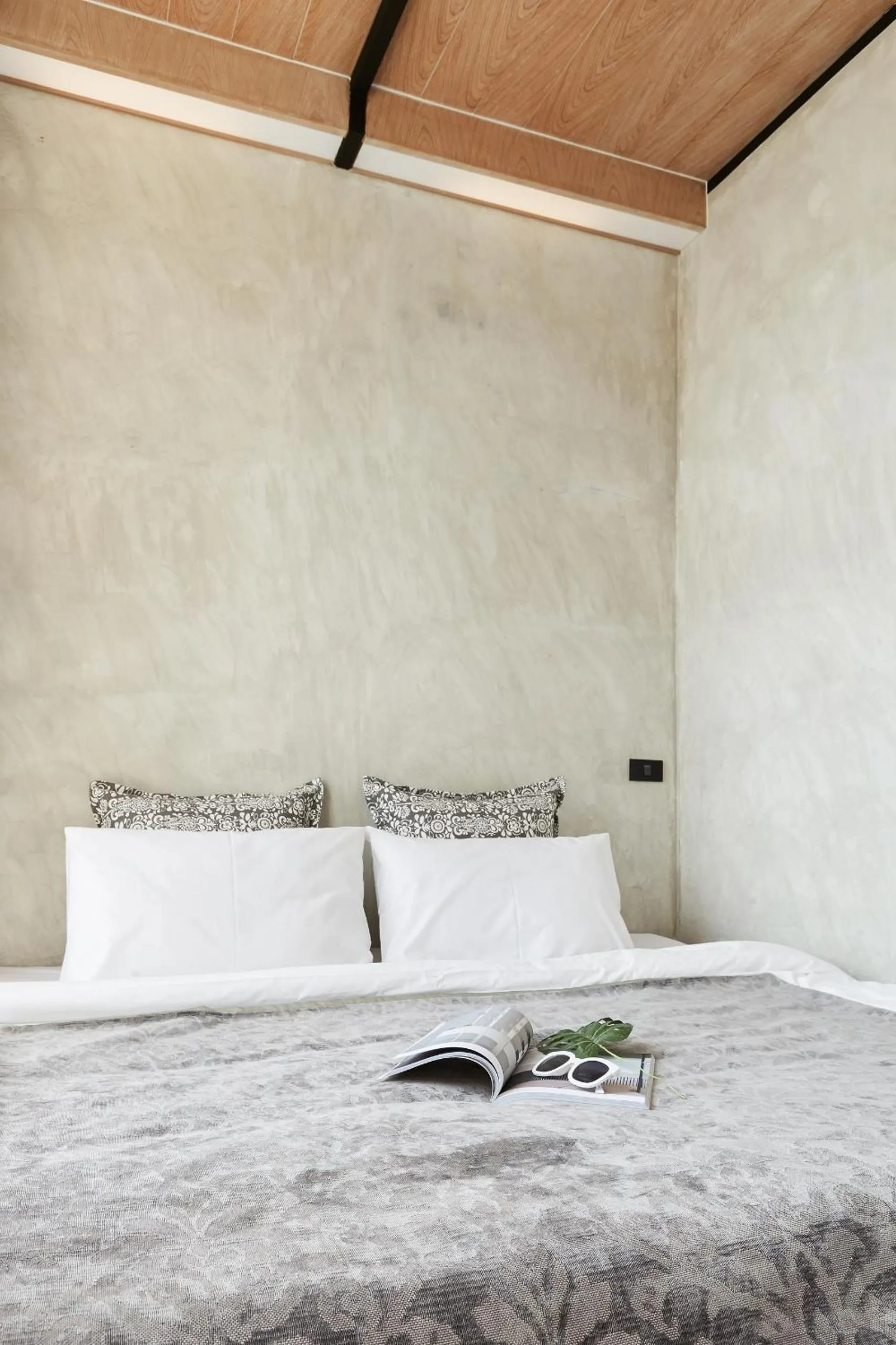 Bed in Vann Bangkok Boutique House