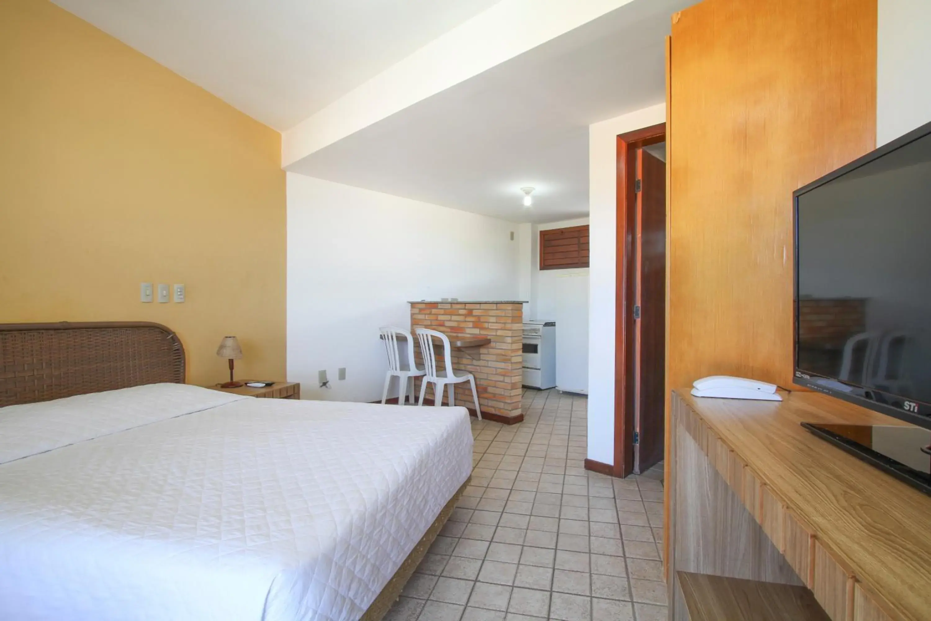 Photo of the whole room, Bed in Marambaia Apart Hotel Photo of the whole room, Bed in Marambaia Apart Hotel