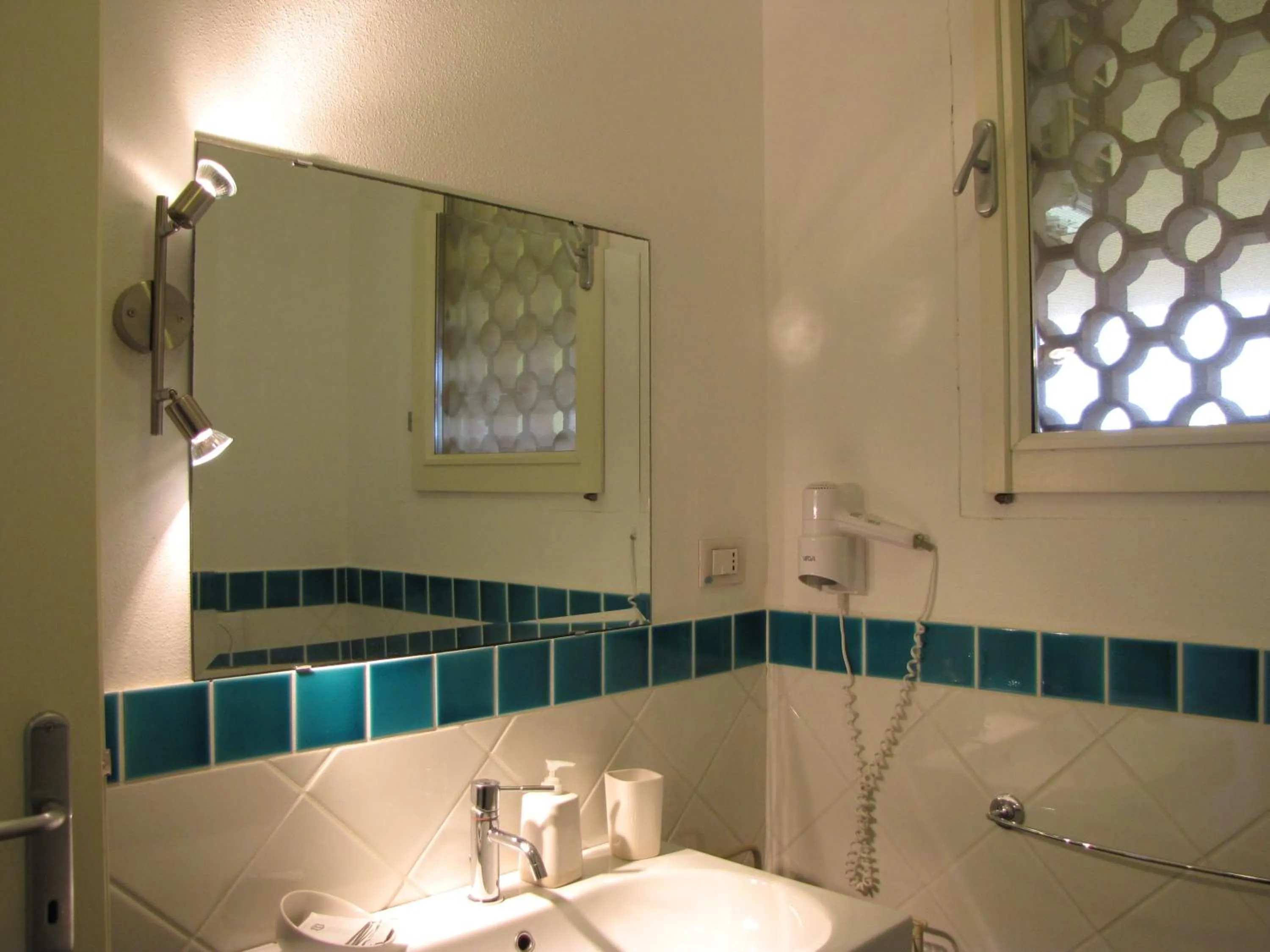 Shower in B&B MrCaruba
