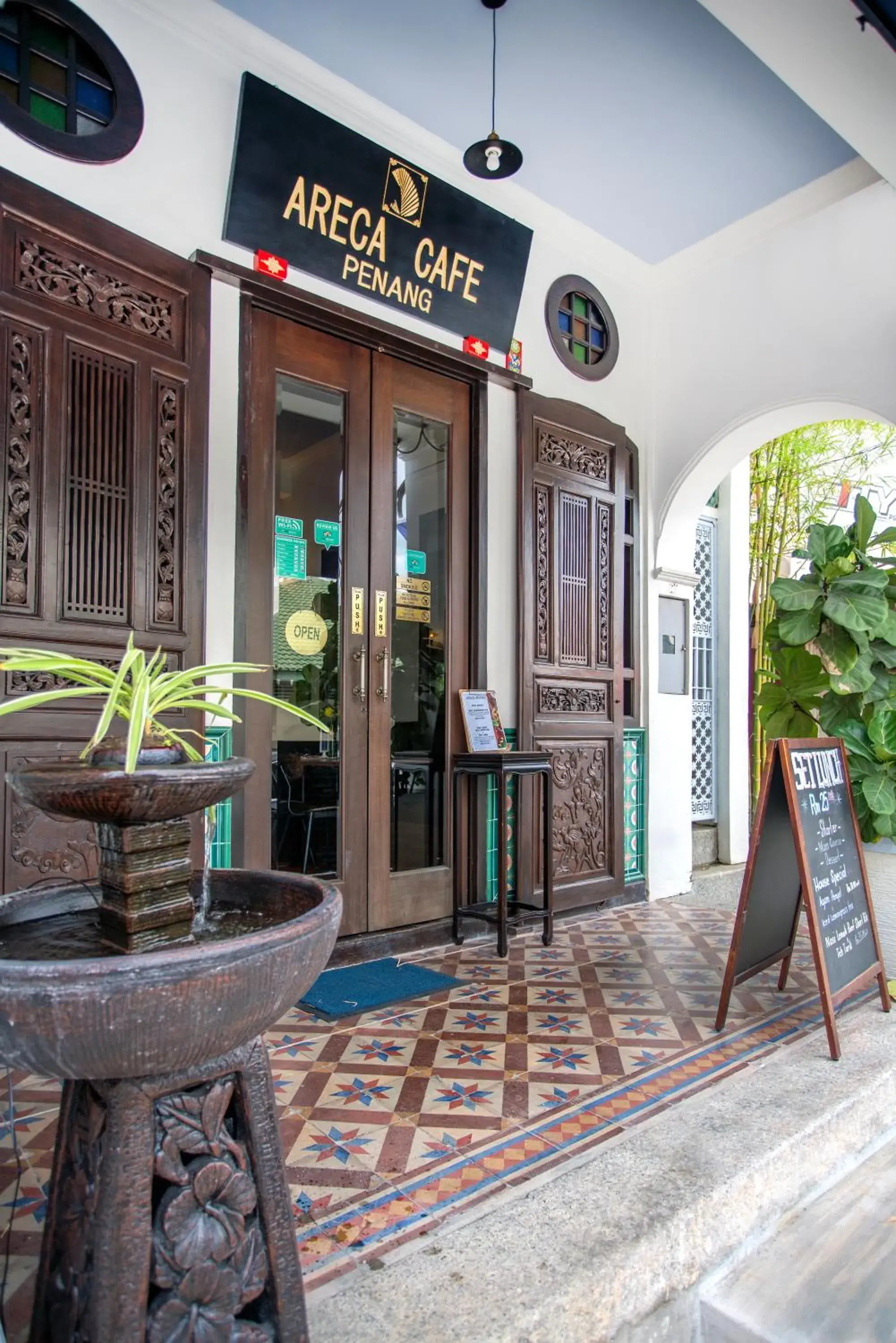 Restaurant/places to eat in Areca Hotel Penang Restaurant/places to eat in Areca Hotel Penang