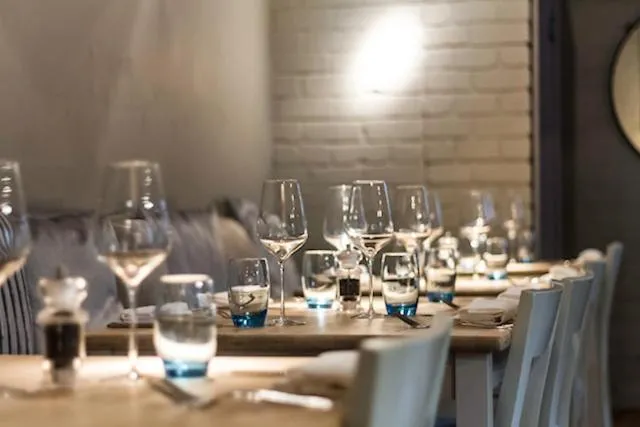 Restaurant/places to eat in The Punchbowl Lapworth