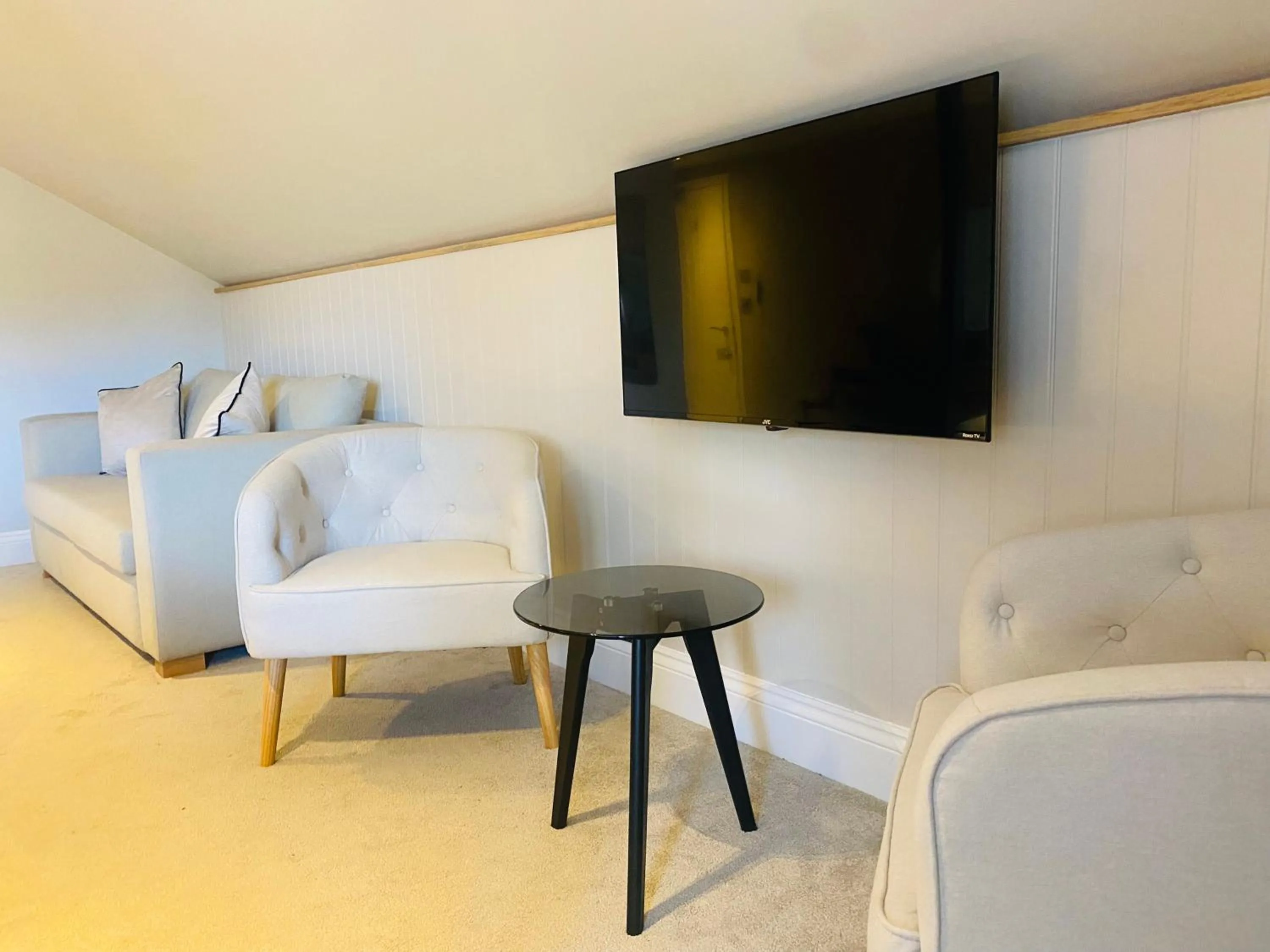 Bed in The Punchbowl Lapworth