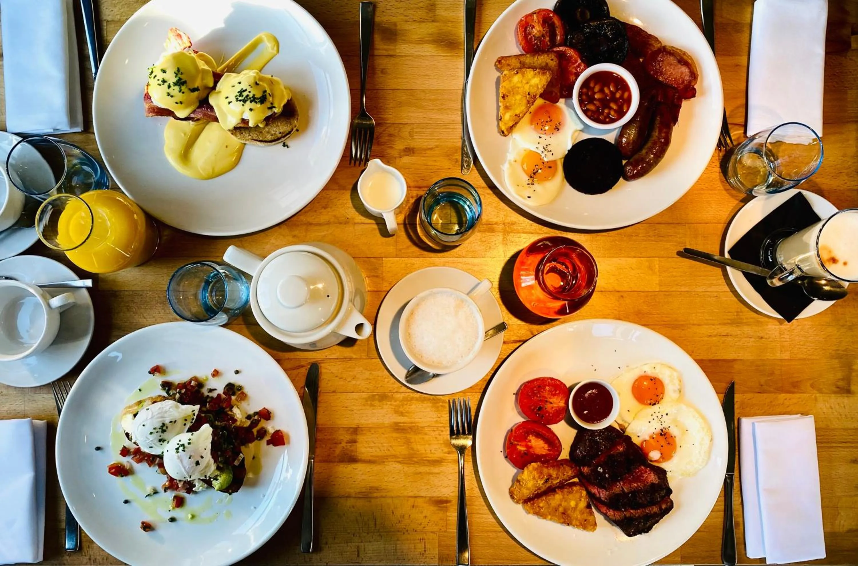 Breakfast in The Punchbowl Lapworth