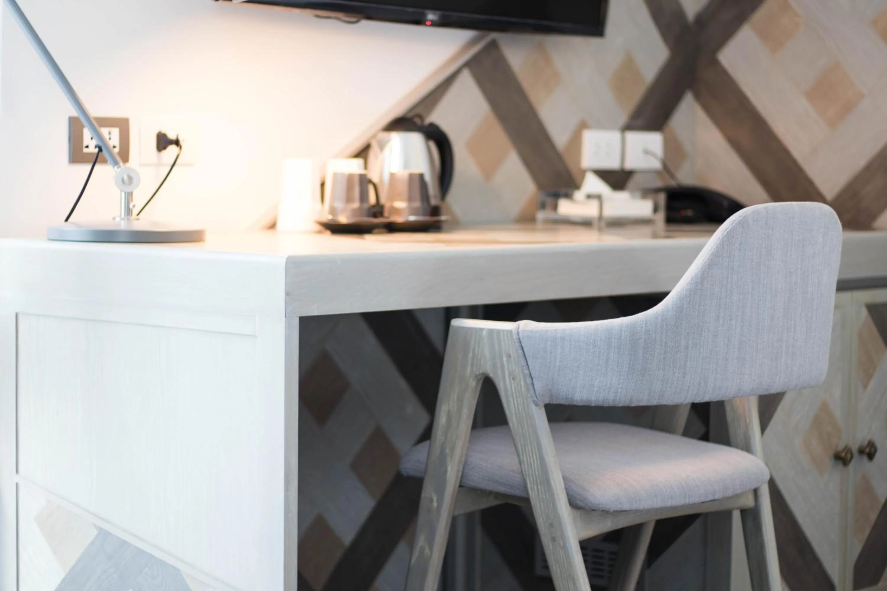 hair dresser in Klub Hotel Bangkok