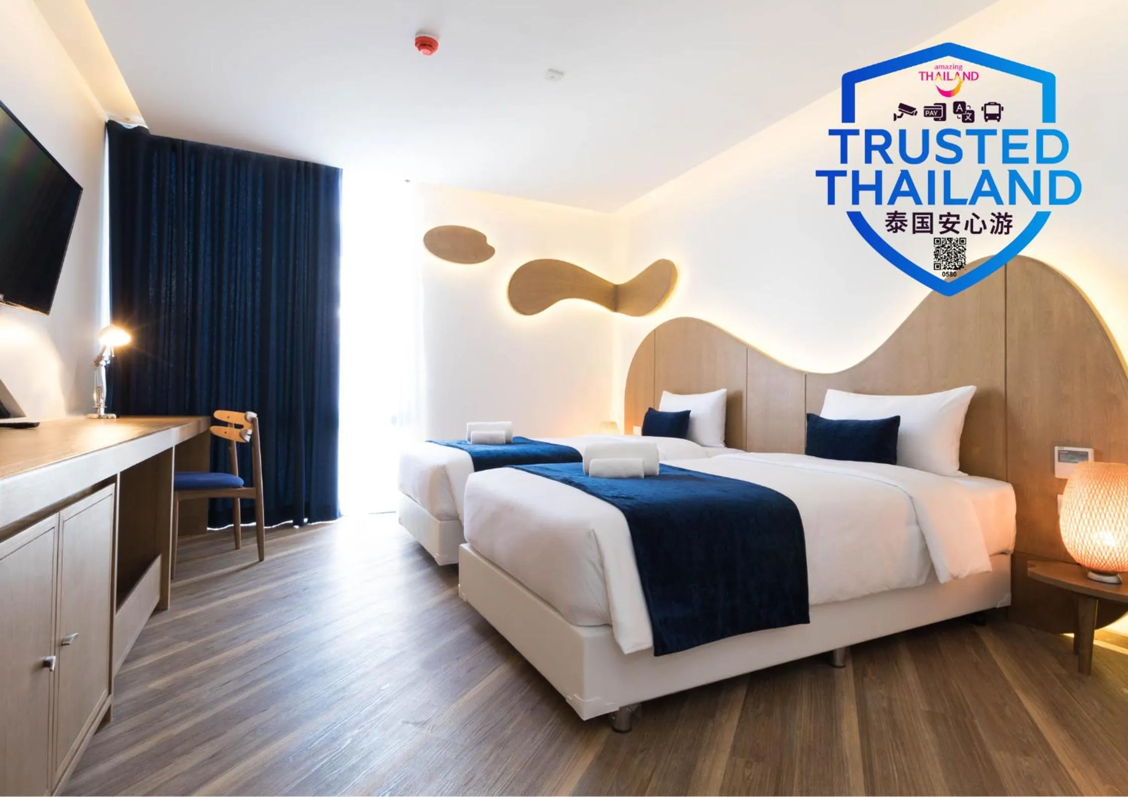 Photo of the whole room, Bed in Klub Hotel Bangkok