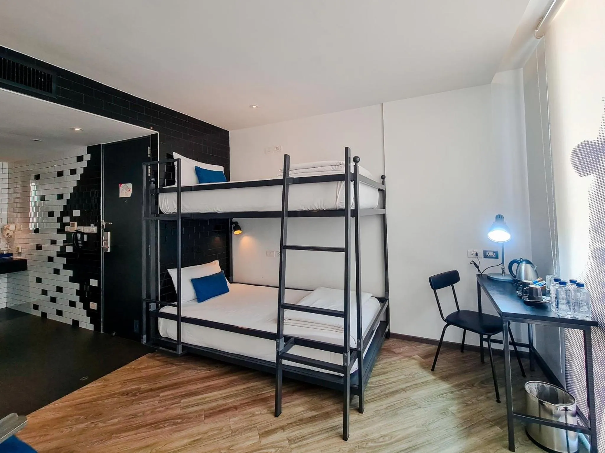 bunk bed, Bed in Klub Hotel Bangkok