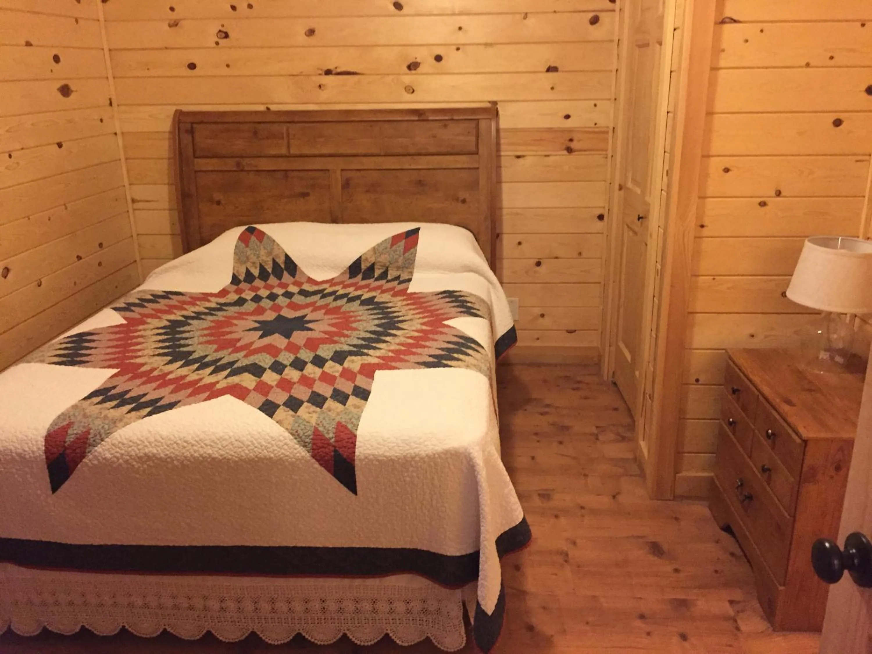 Bedroom, Bed in Kingman KOA