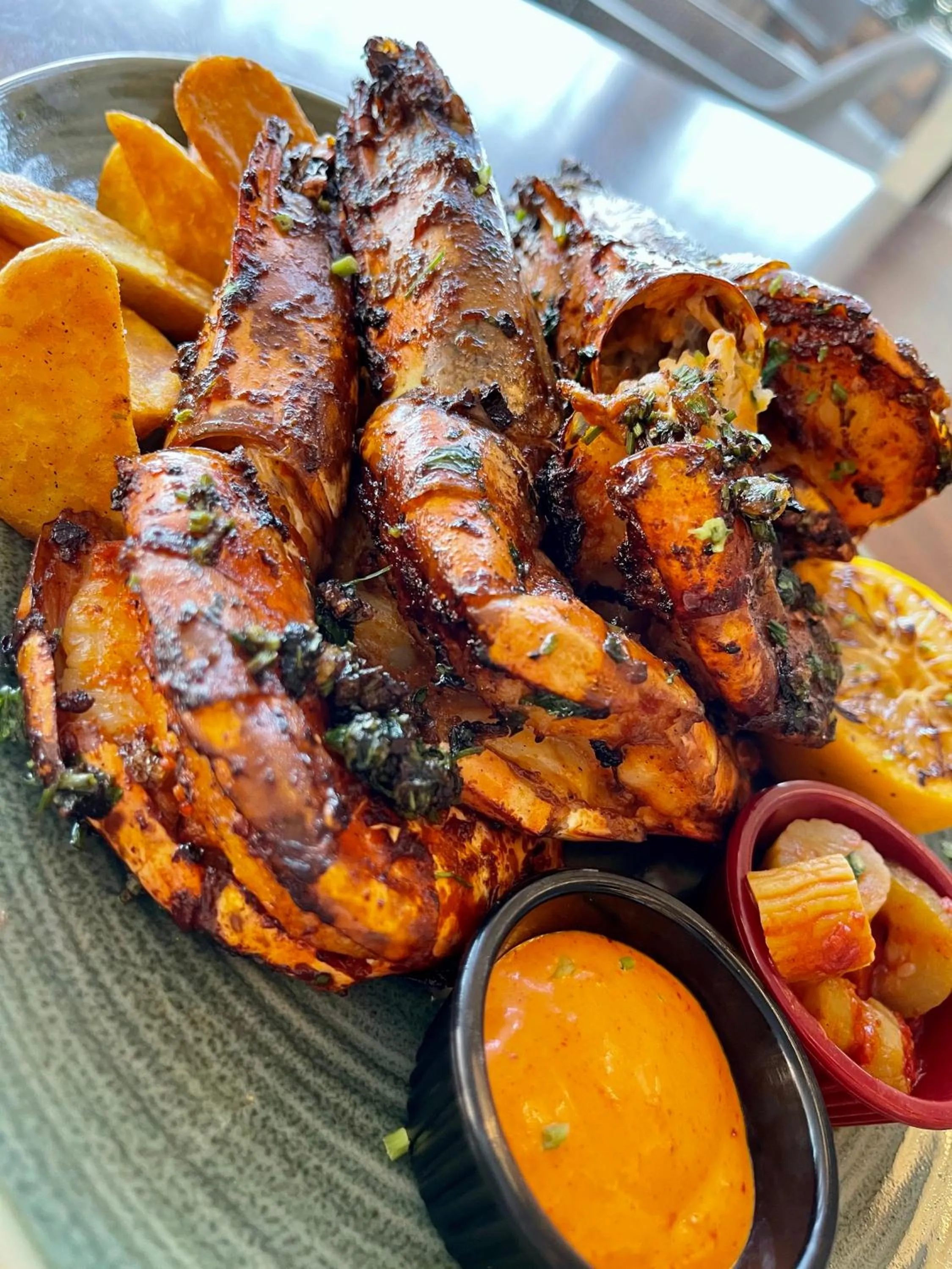 Restaurant/places to eat in Jannah Hotel Apartments & Villas