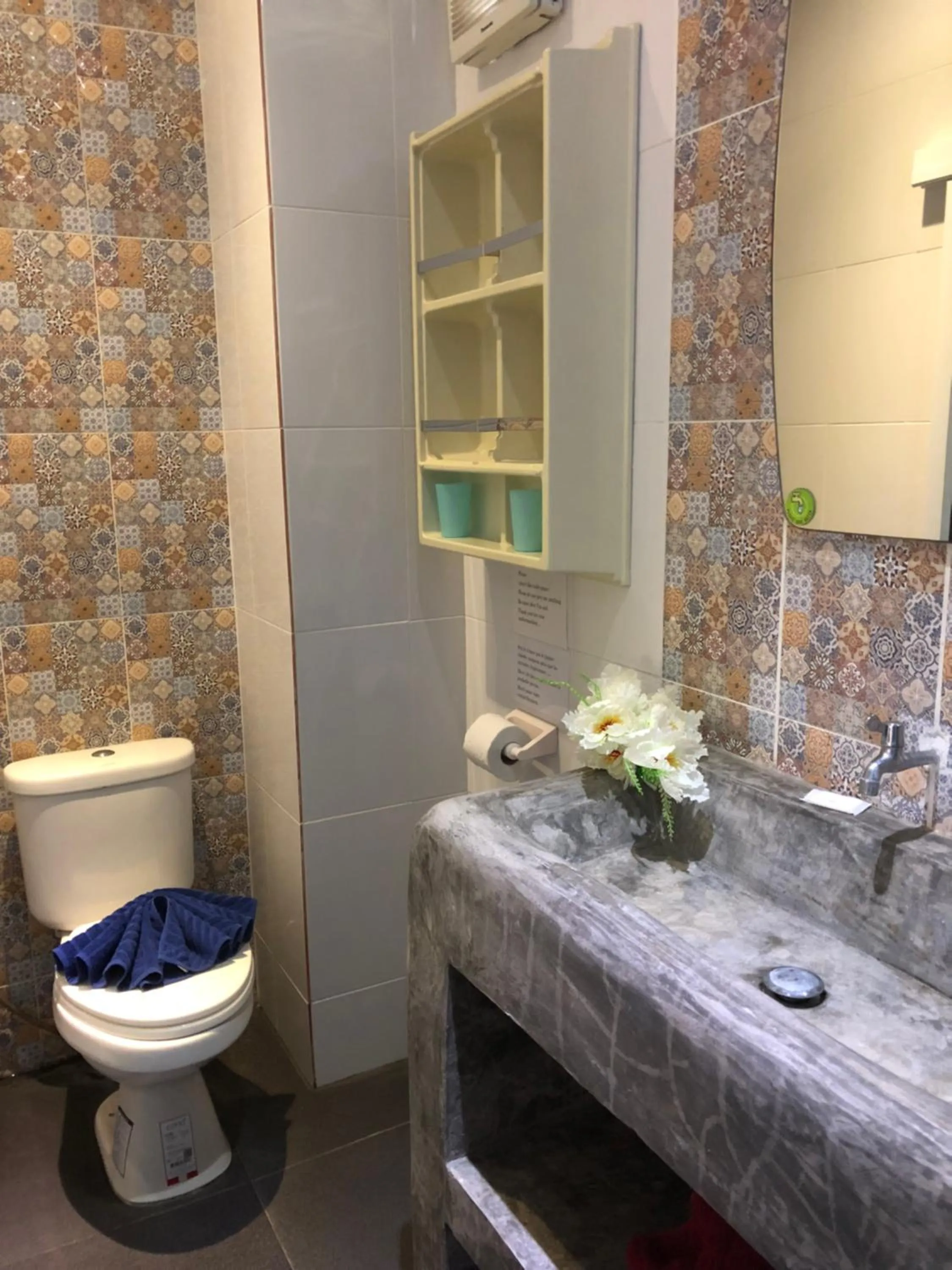 Toilet in Samui Zenity