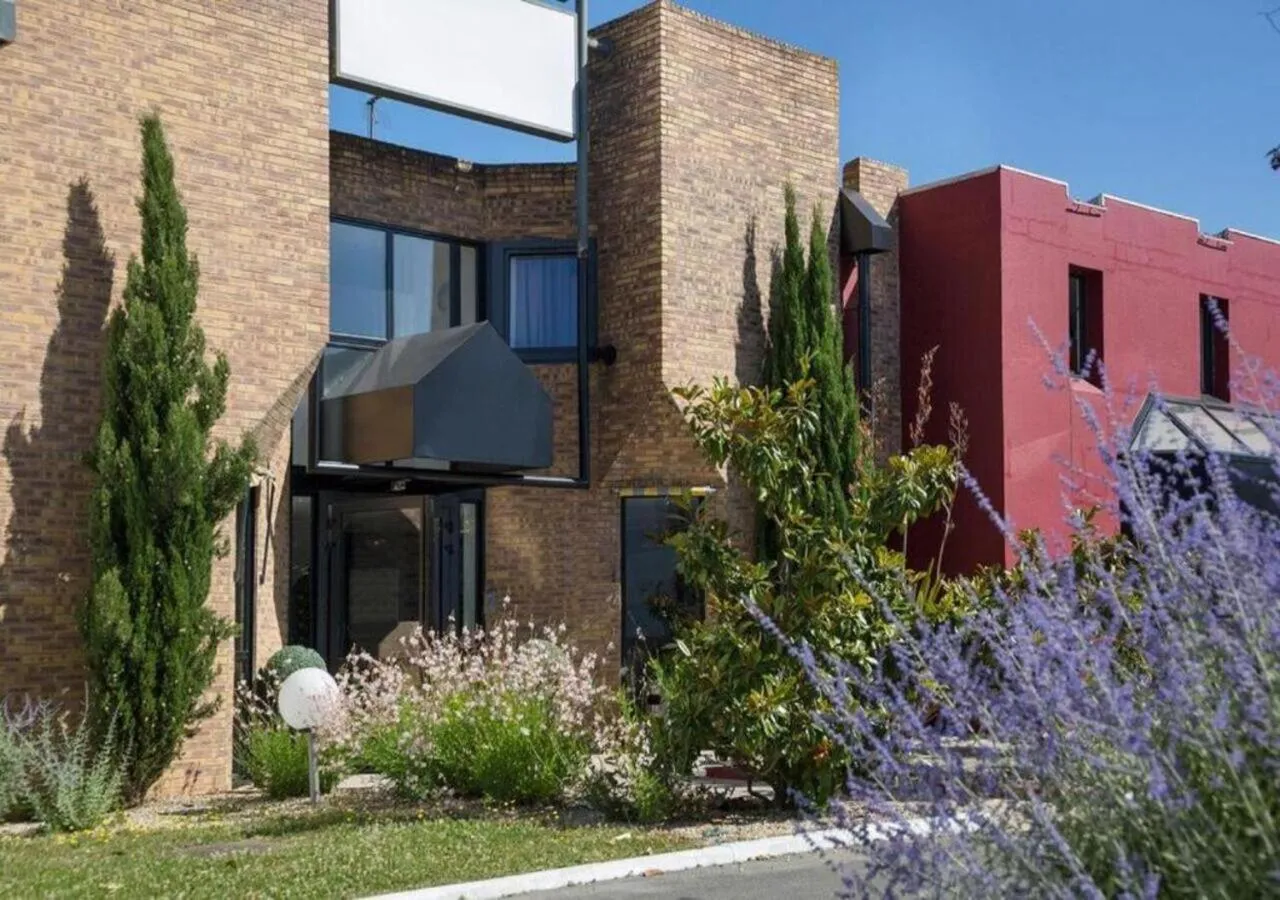 Property building in The Originals City, Hotel Novella Confort, Nantes Est