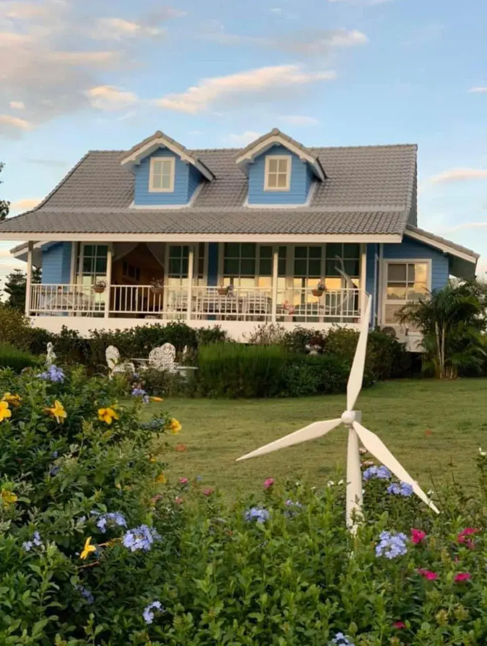 Property building in Misty English Cottage Property building in Misty English Cottage