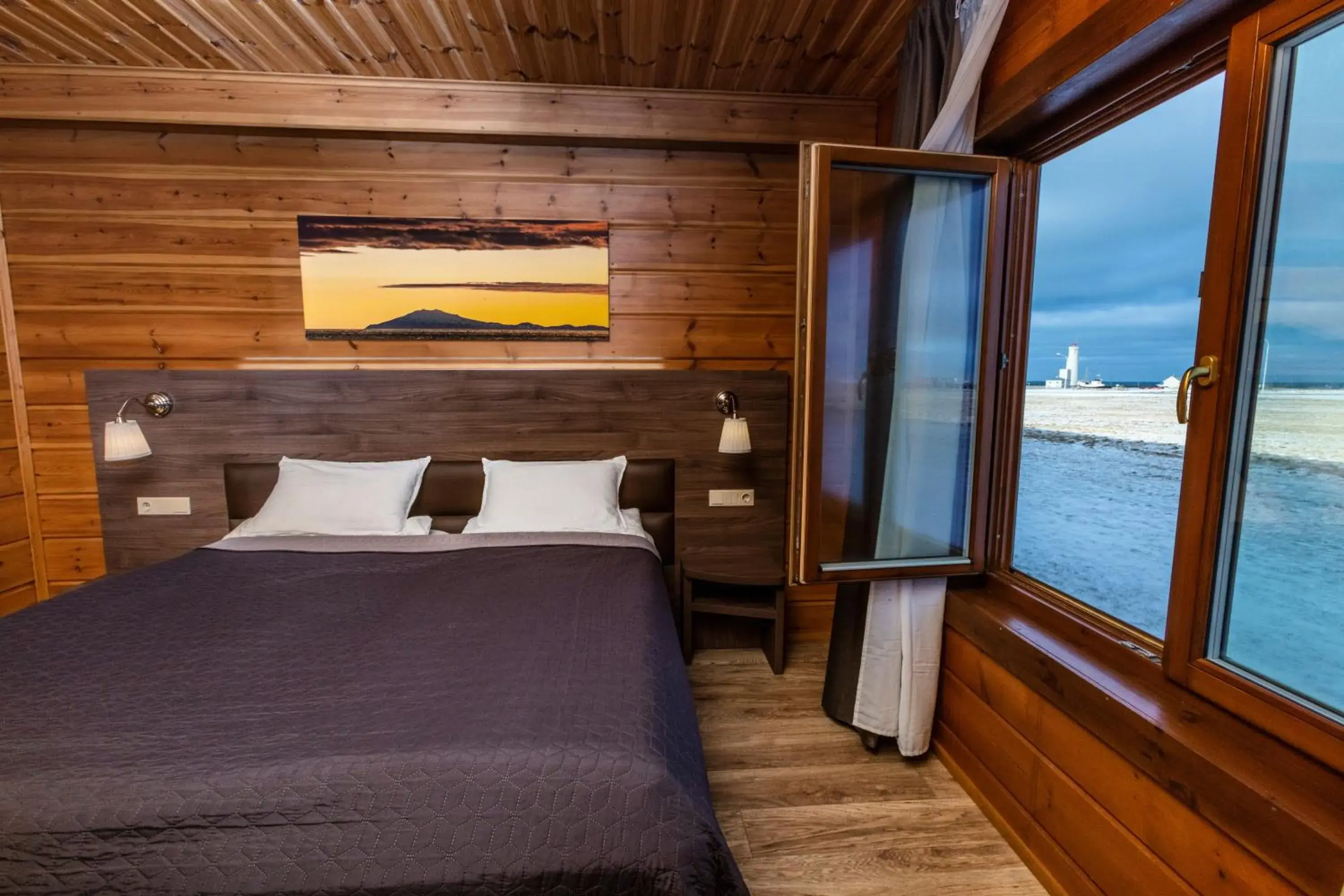 Double Room with Private Bathroom in Lighthouse-Inn Double Room with Private Bathroom in Lighthouse-Inn