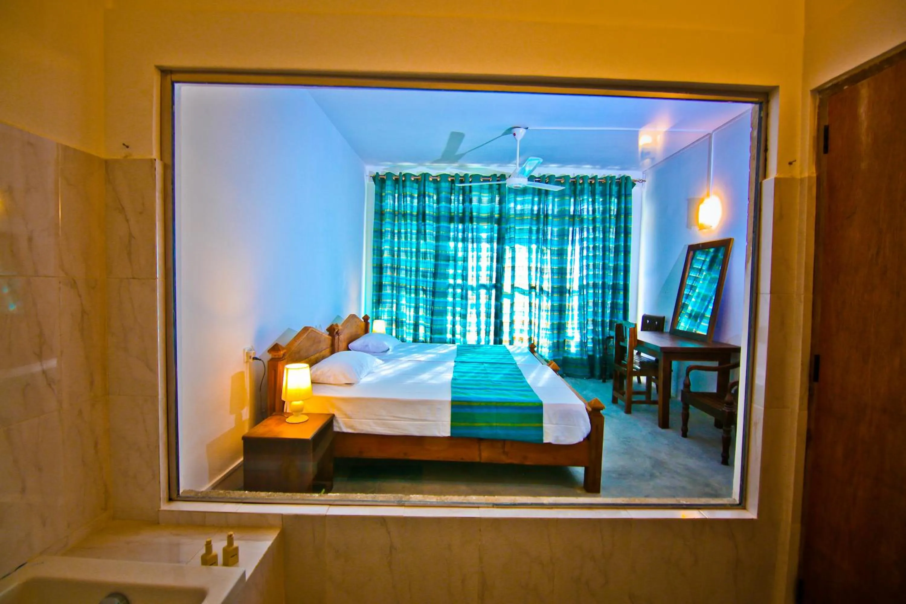 Bathroom, Bed in Ella Alpine Resort