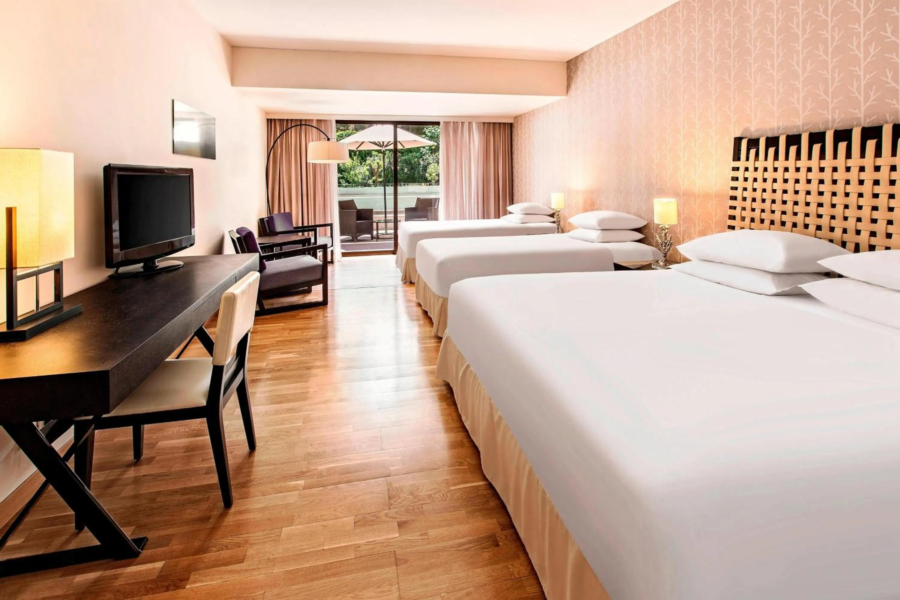 Photo of the whole room, Bed in Sheraton Rhodes Resort