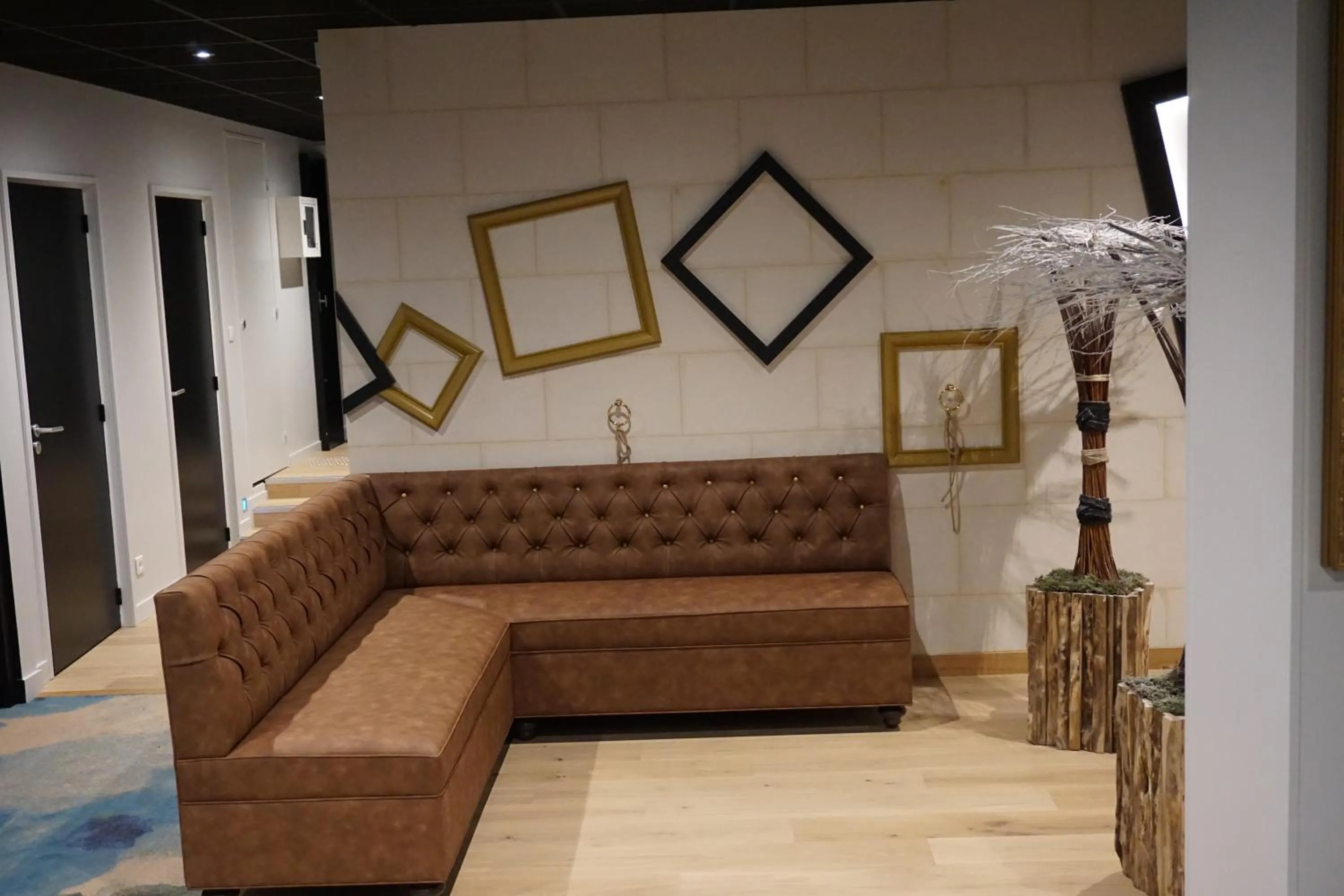 Seating area in Mercure Bords de Loire Saumur