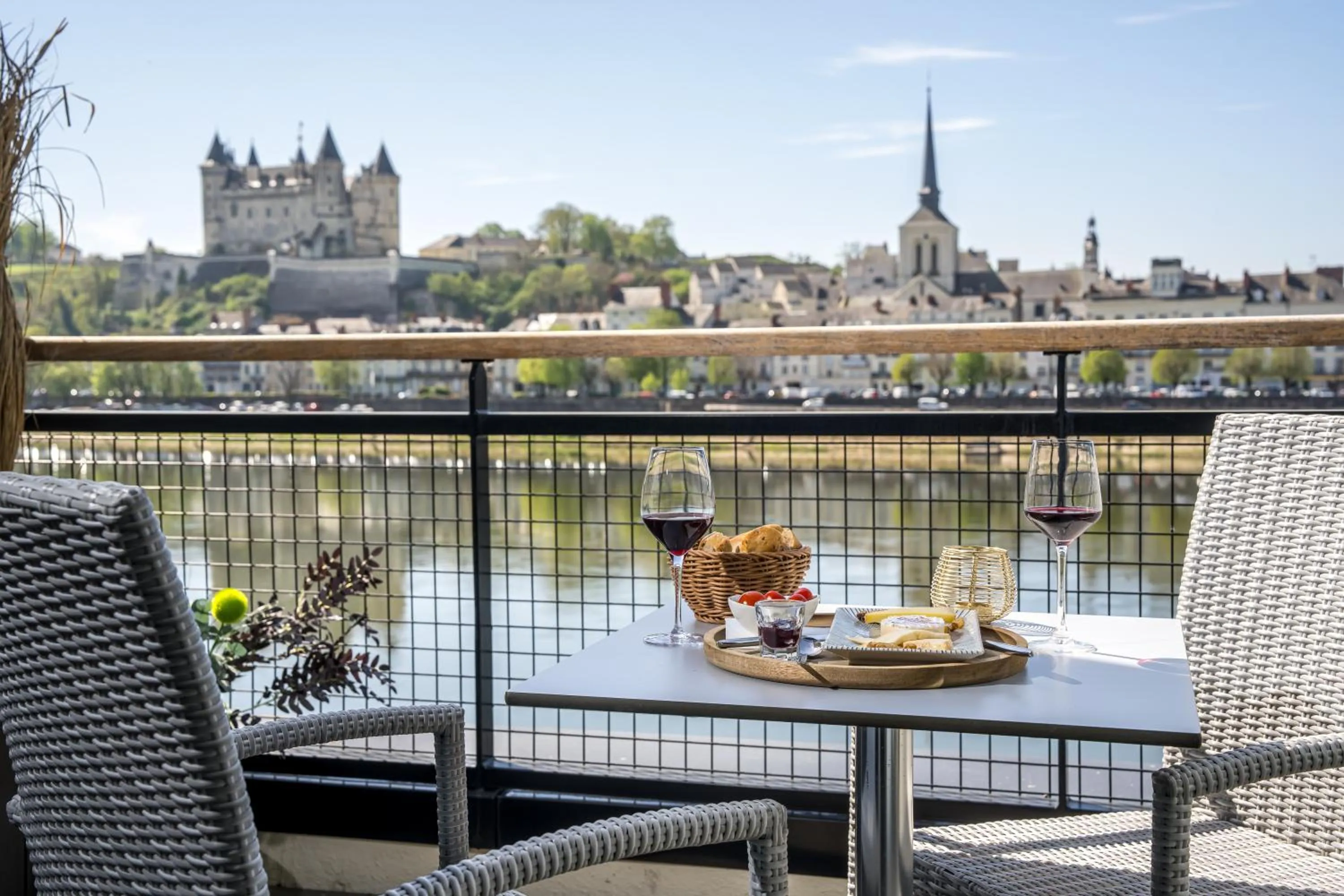 Patio in Mercure Bords de Loire Saumur