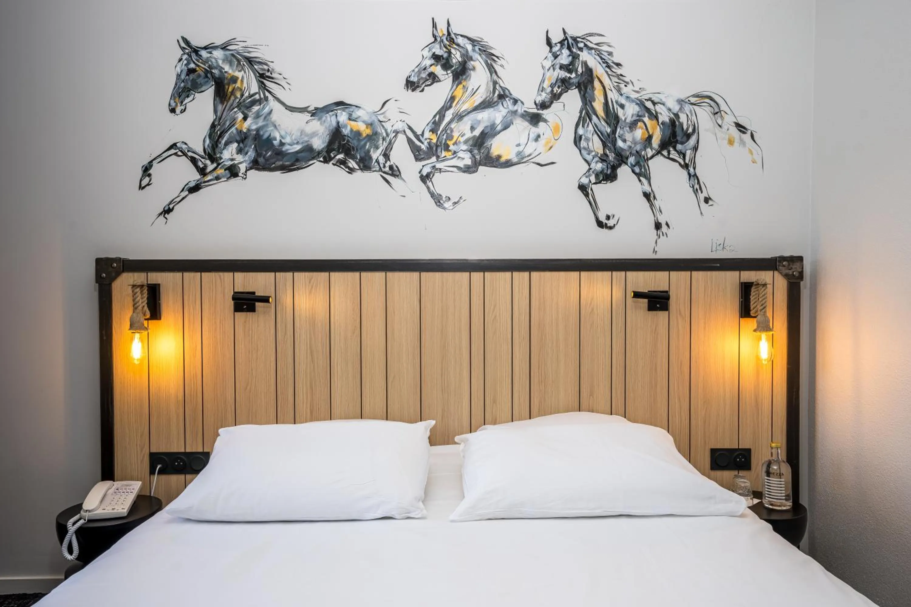 Bed in Mercure Bords de Loire Saumur