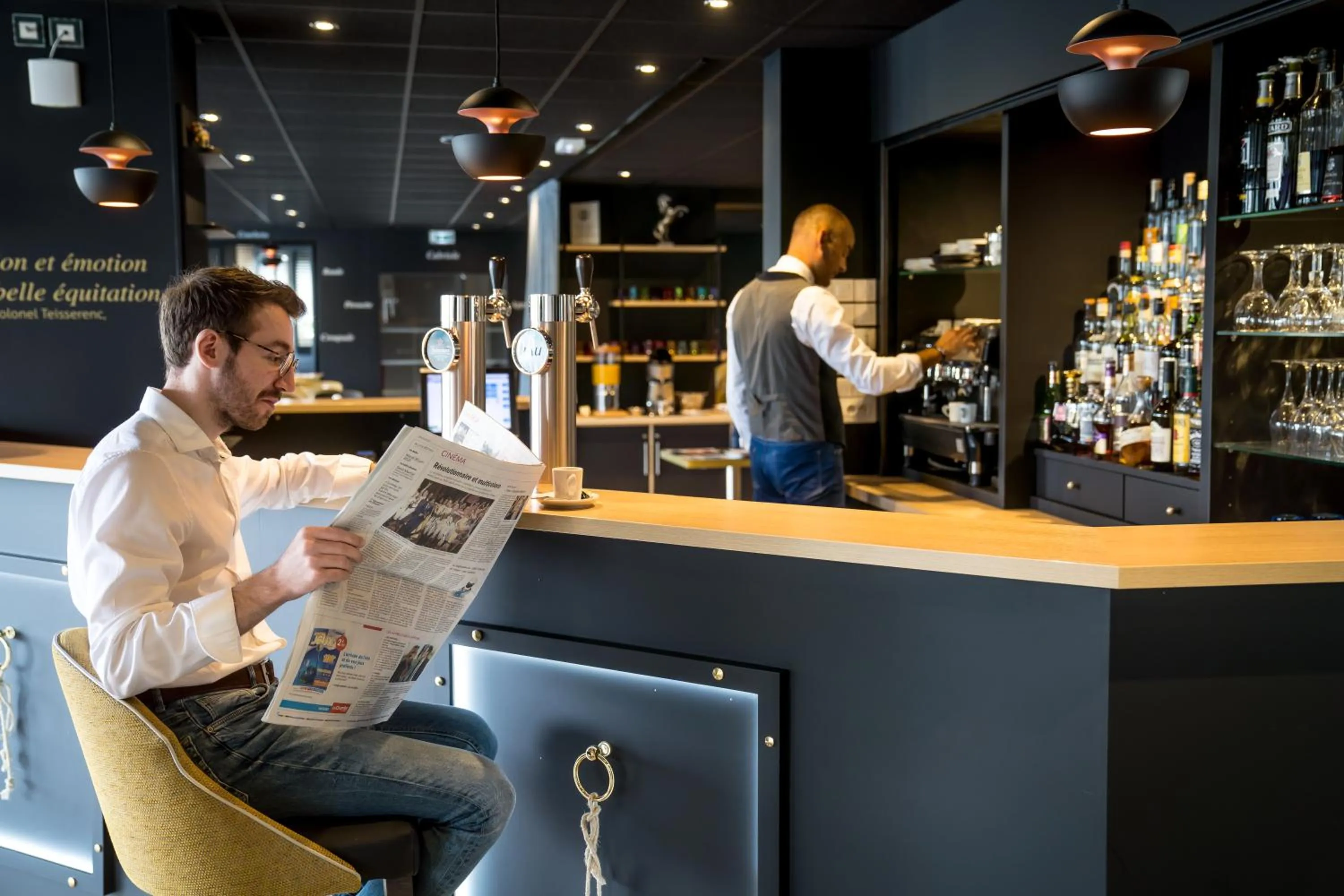 Staff in Mercure Bords de Loire Saumur