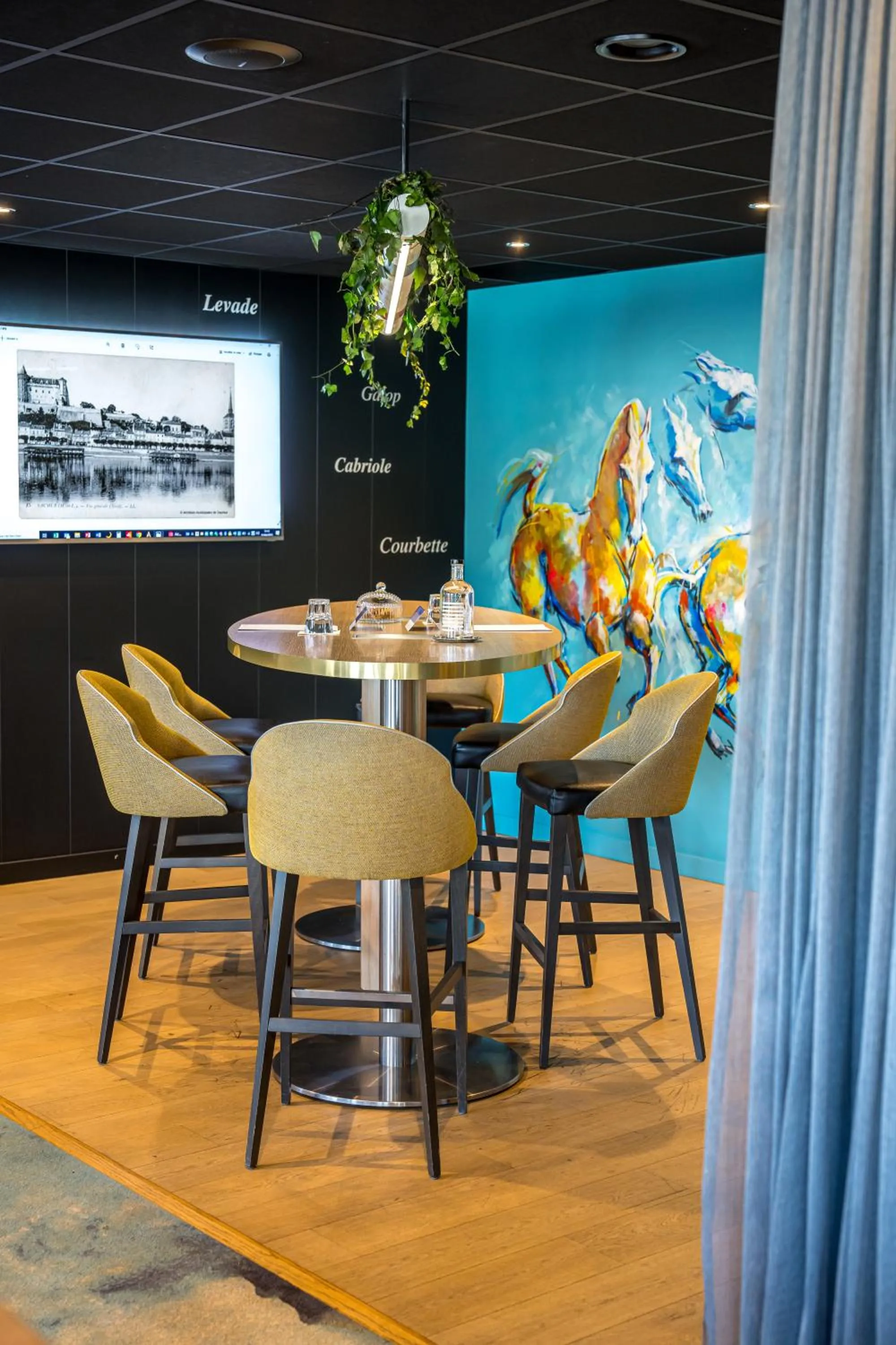 Seating area in Mercure Bords de Loire Saumur