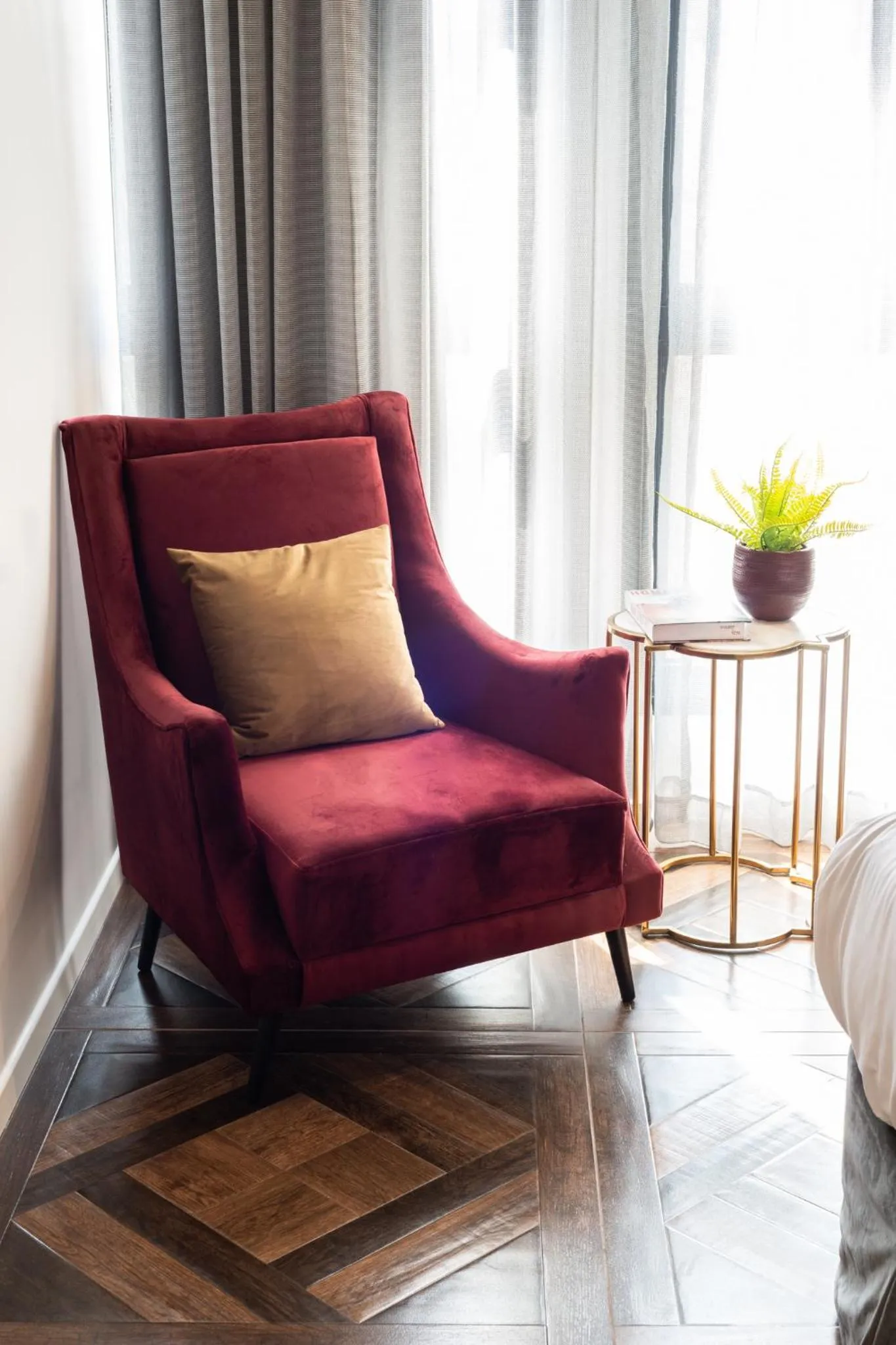 Seating area in Eldan Hotel