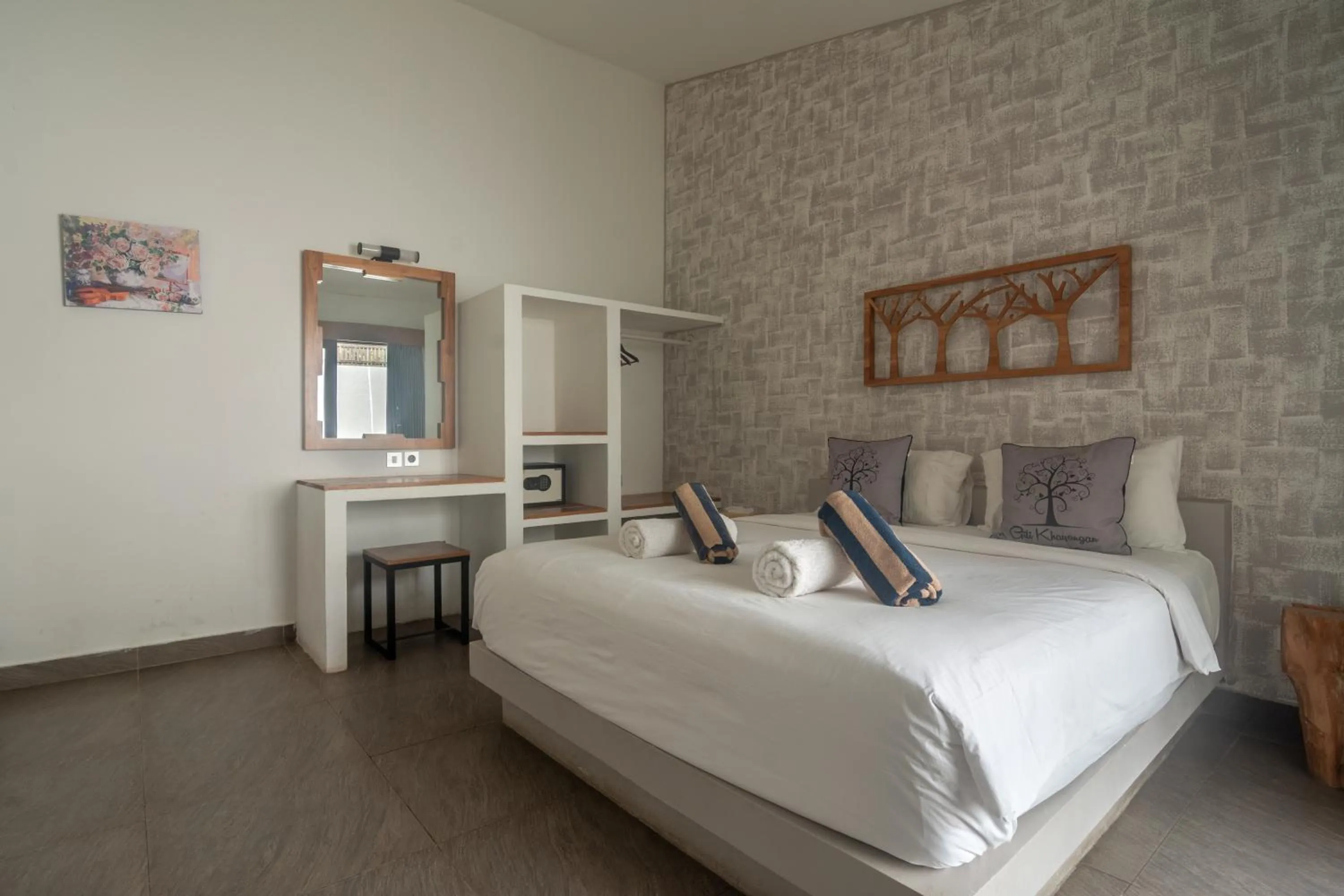 Bed in Gili Khayangan Villas