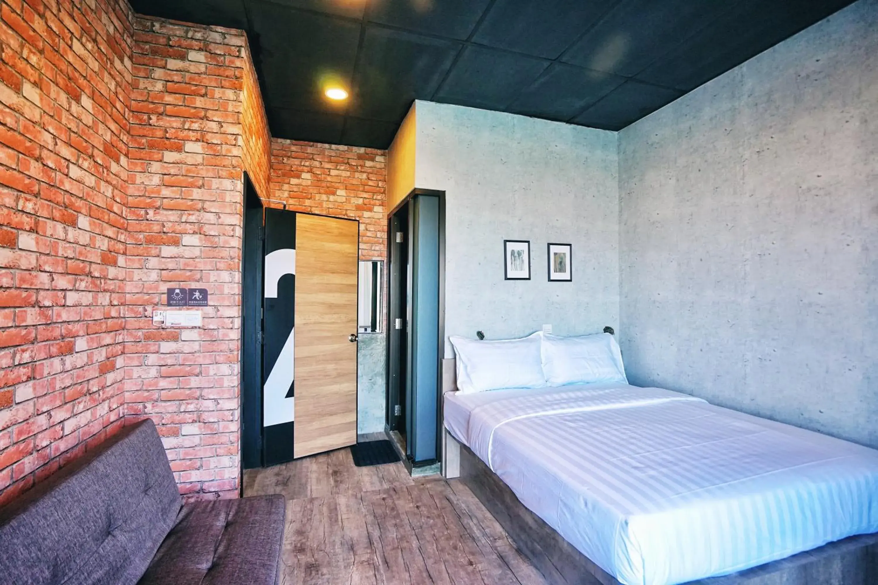 Photo of the whole room, Bed in Cube Bed Station Hostel