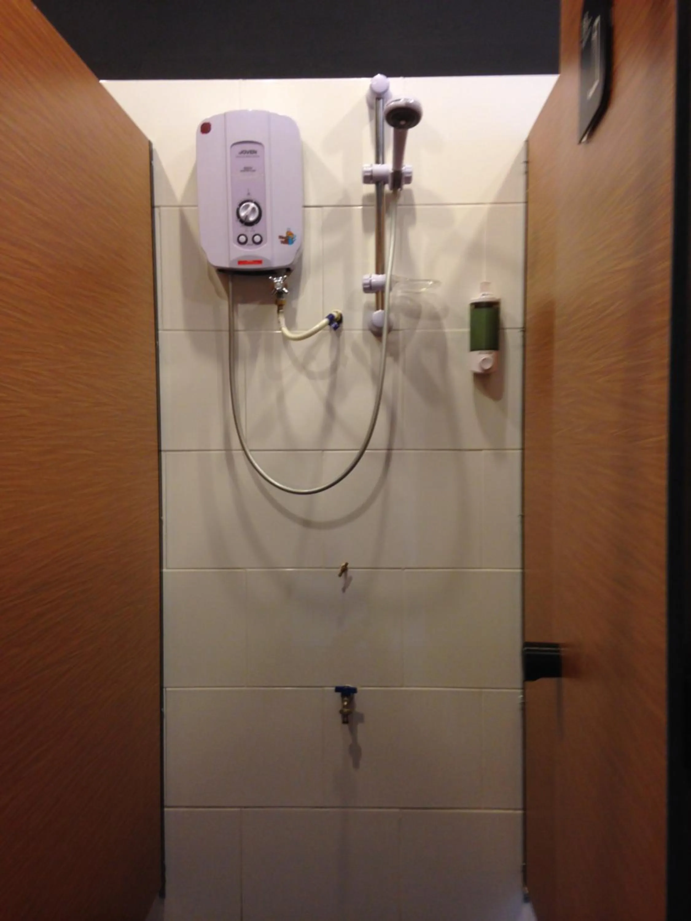 Bathroom in Cube Bed Station & Tours Sdn Bhd