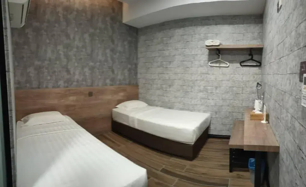 Photo of the whole room, Bed in Cube Bed Station Hostel