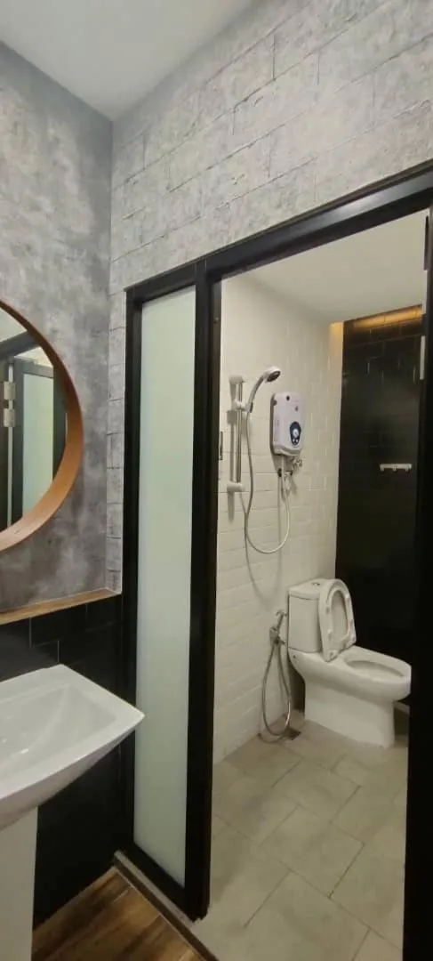 Bathroom in Cube Bed Station & Tours Sdn Bhd