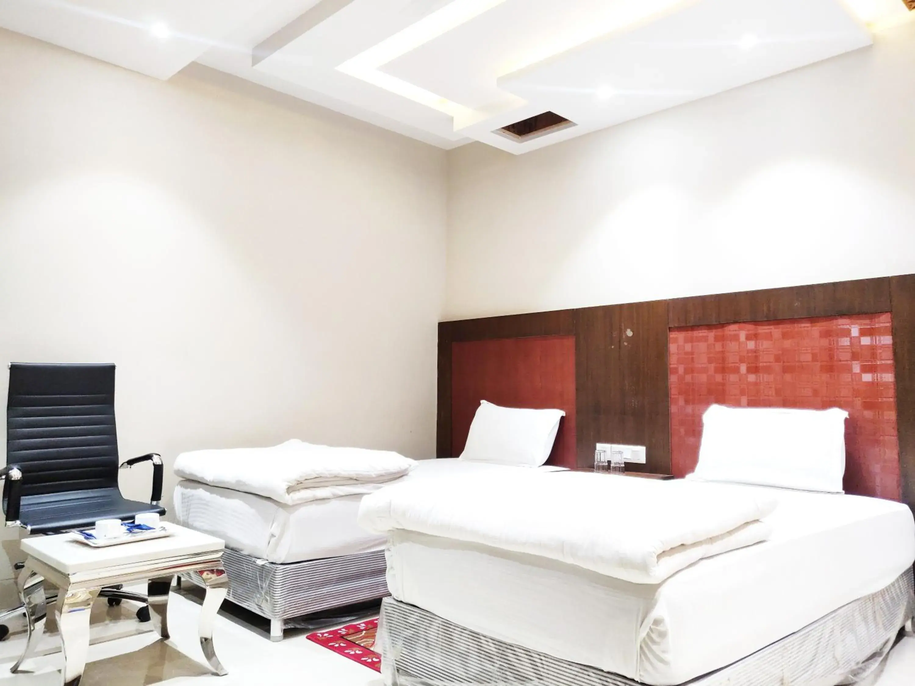 Bed in Bodhgaya Seven Inn Hotel n Restaurant Bed in Bodhgaya Seven Inn Hotel n Restaurant