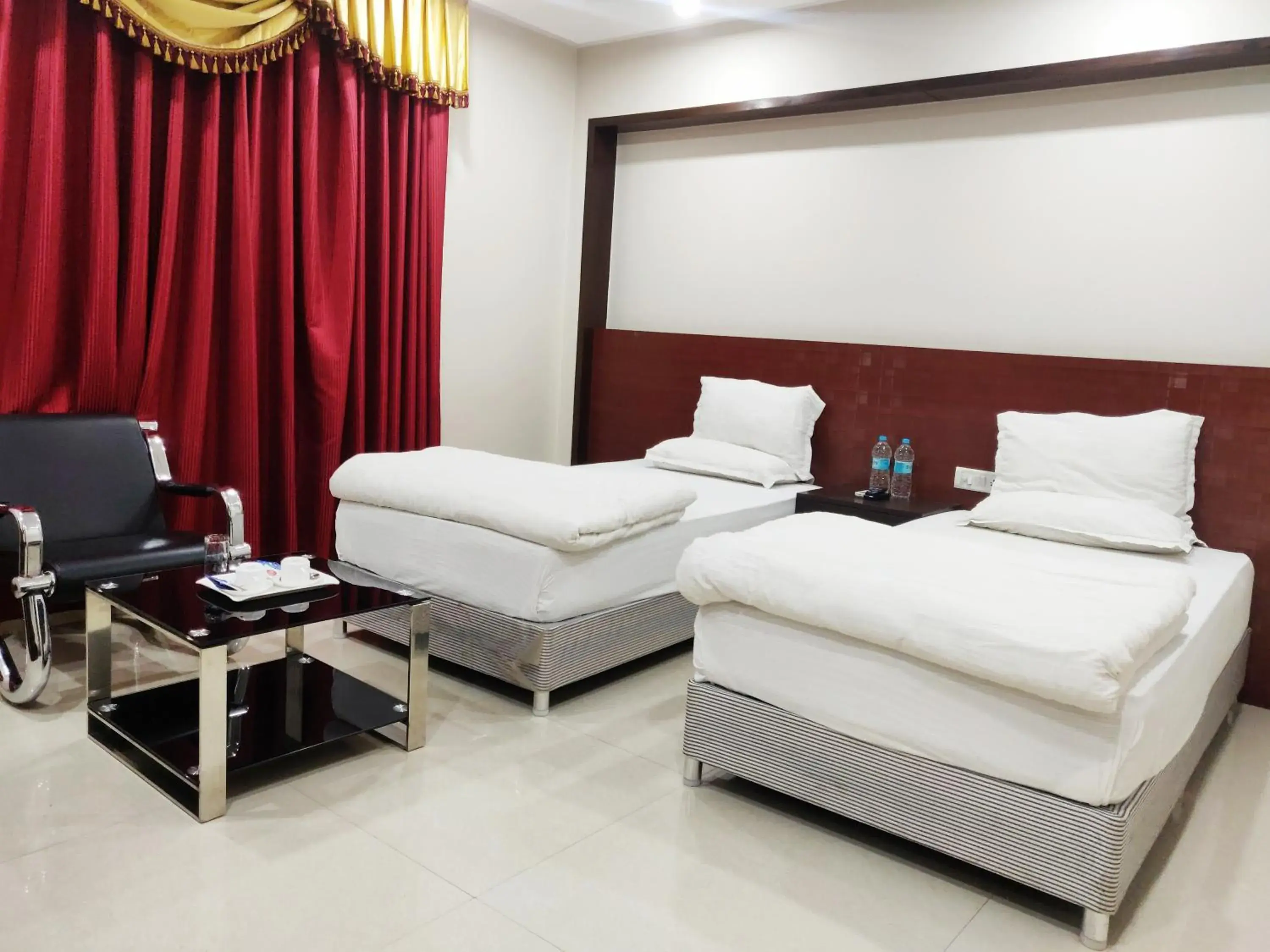 Bed in Bodhgaya Seven Inn Hotel n Restaurant Bed in Bodhgaya Seven Inn Hotel n Restaurant