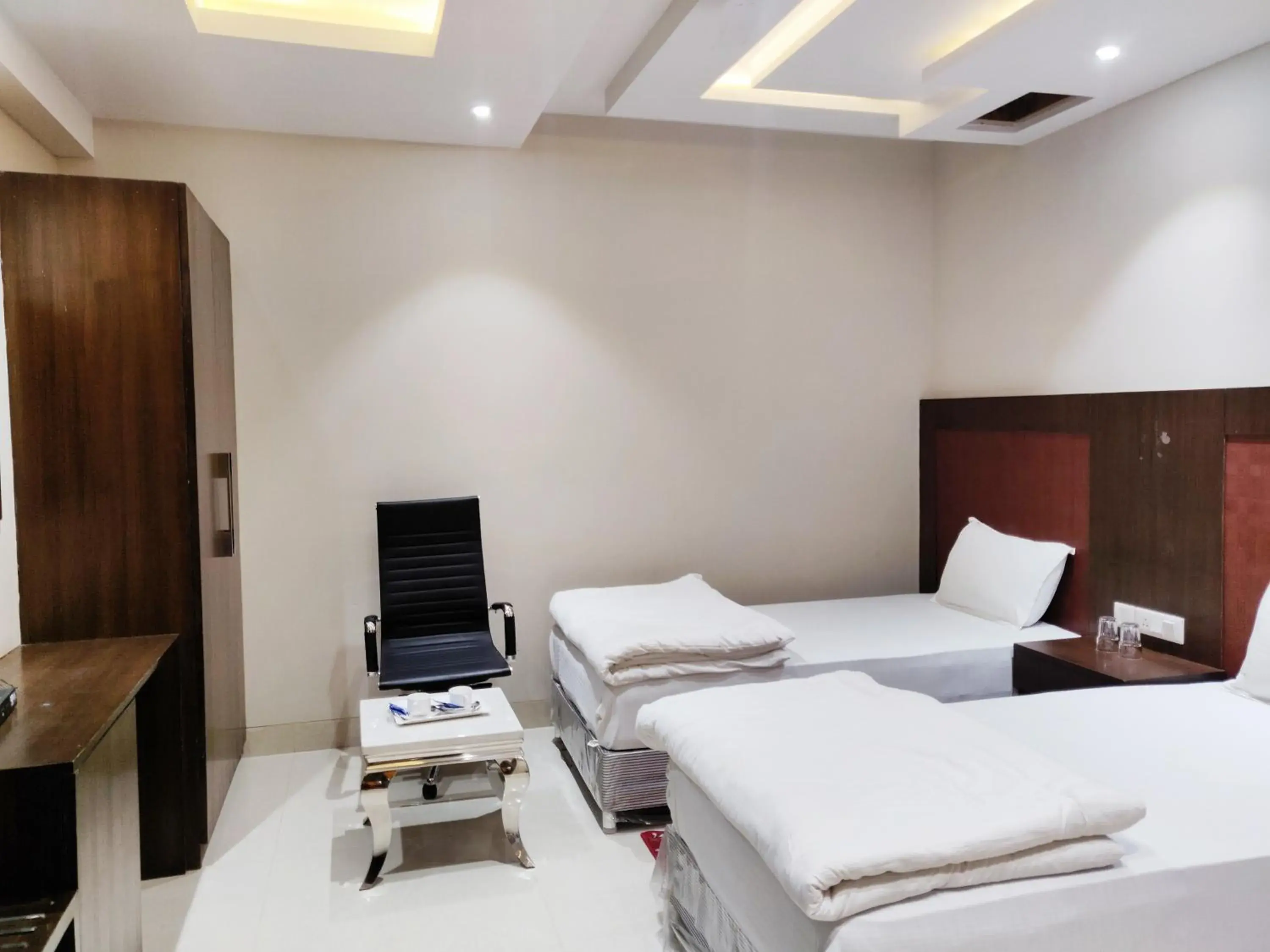 Bed in Bodhgaya Seven Inn Hotel n Restaurant Bed in Bodhgaya Seven Inn Hotel n Restaurant
